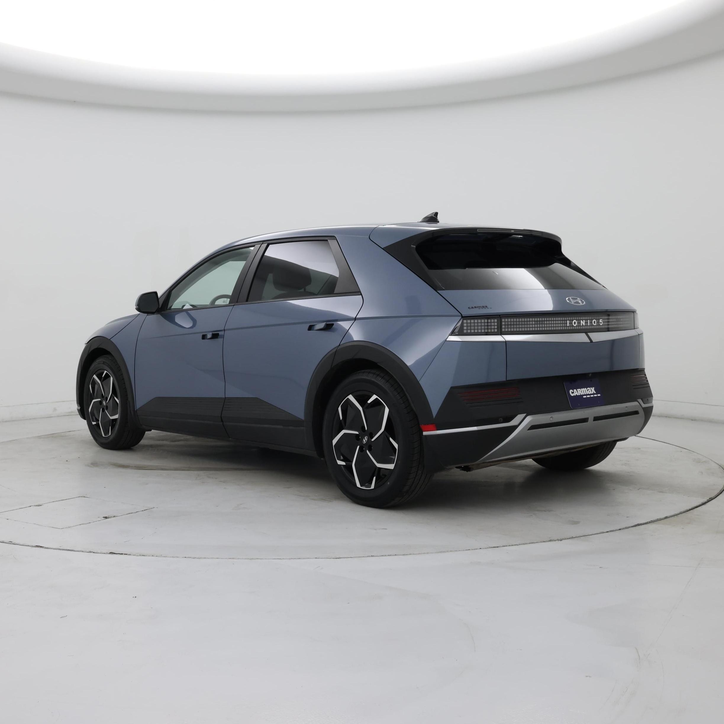 Thumbnail: 2022 Hyundai Ioniq 5 - 2