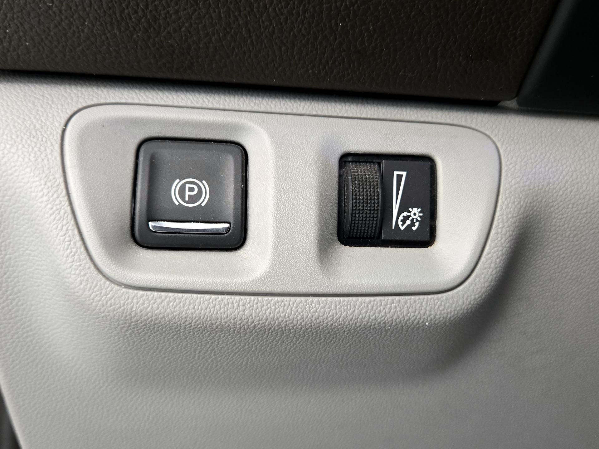 Thumbnail: 2019 GMC Acadia - 13