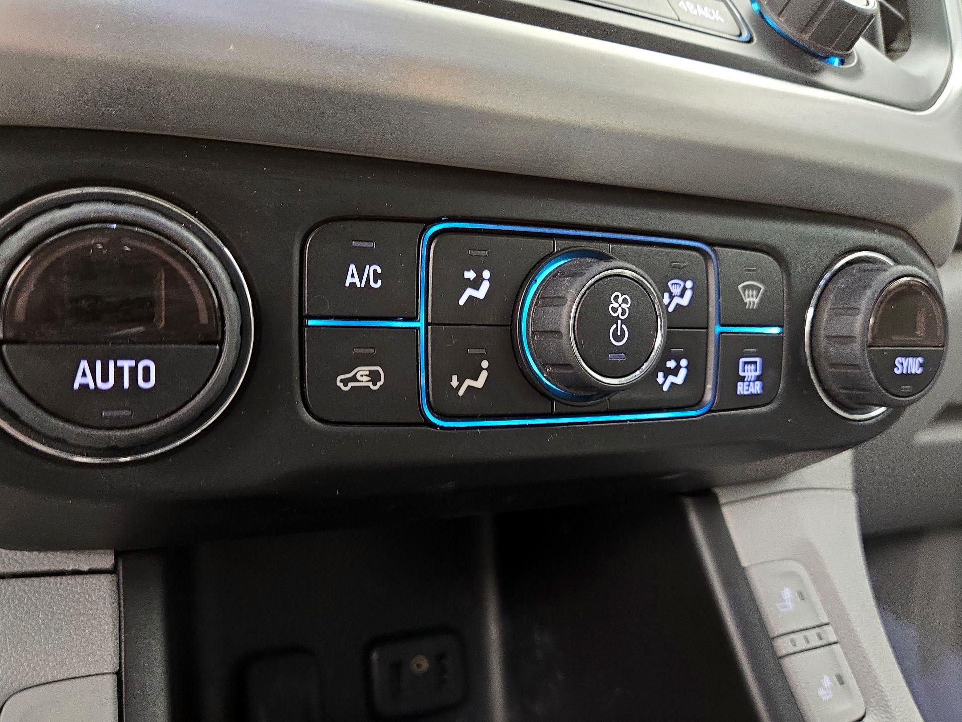 Thumbnail: 2019 GMC Acadia - 17
