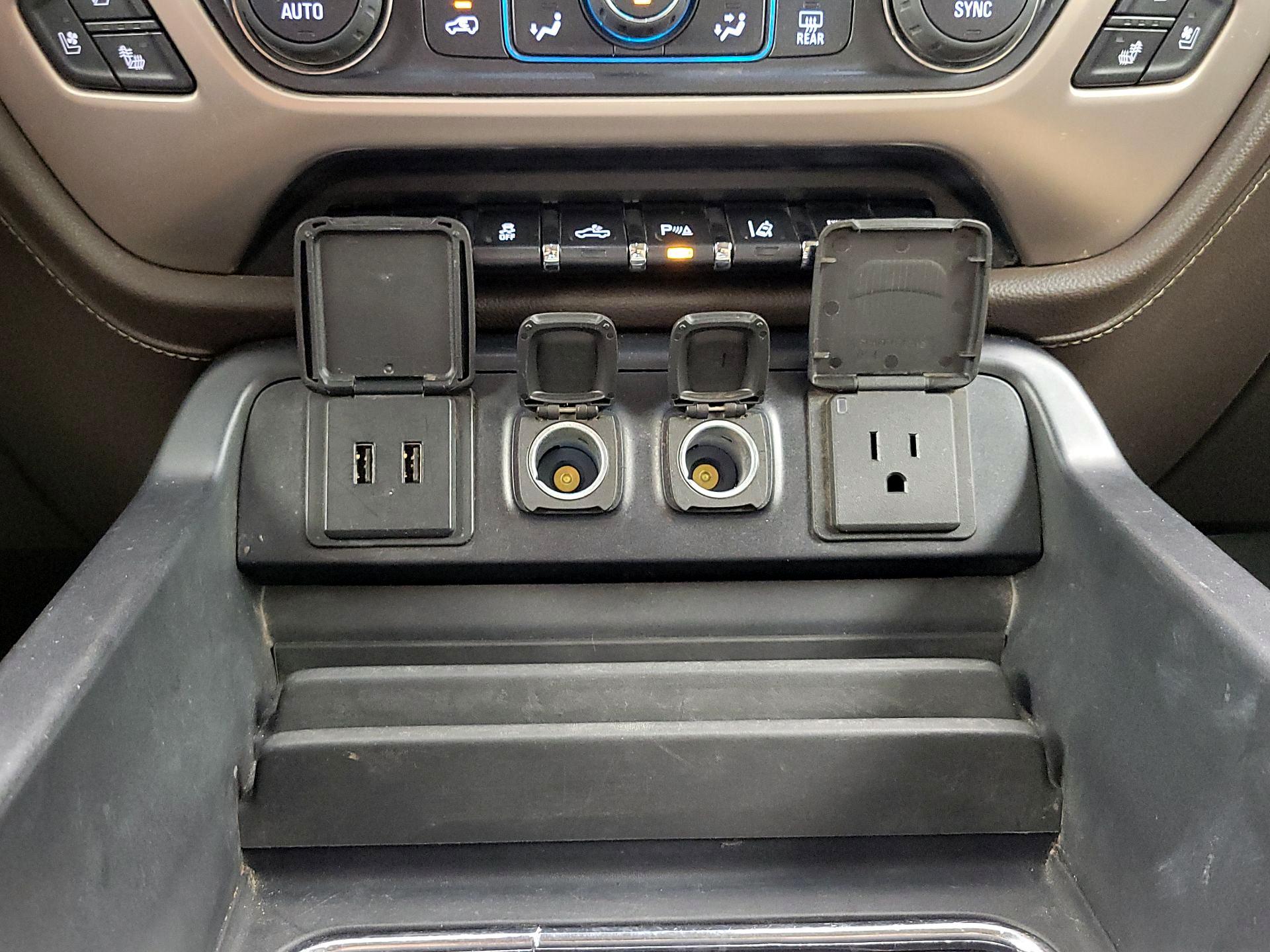 Thumbnail: 2019 GMC Sierra 3500 - 19