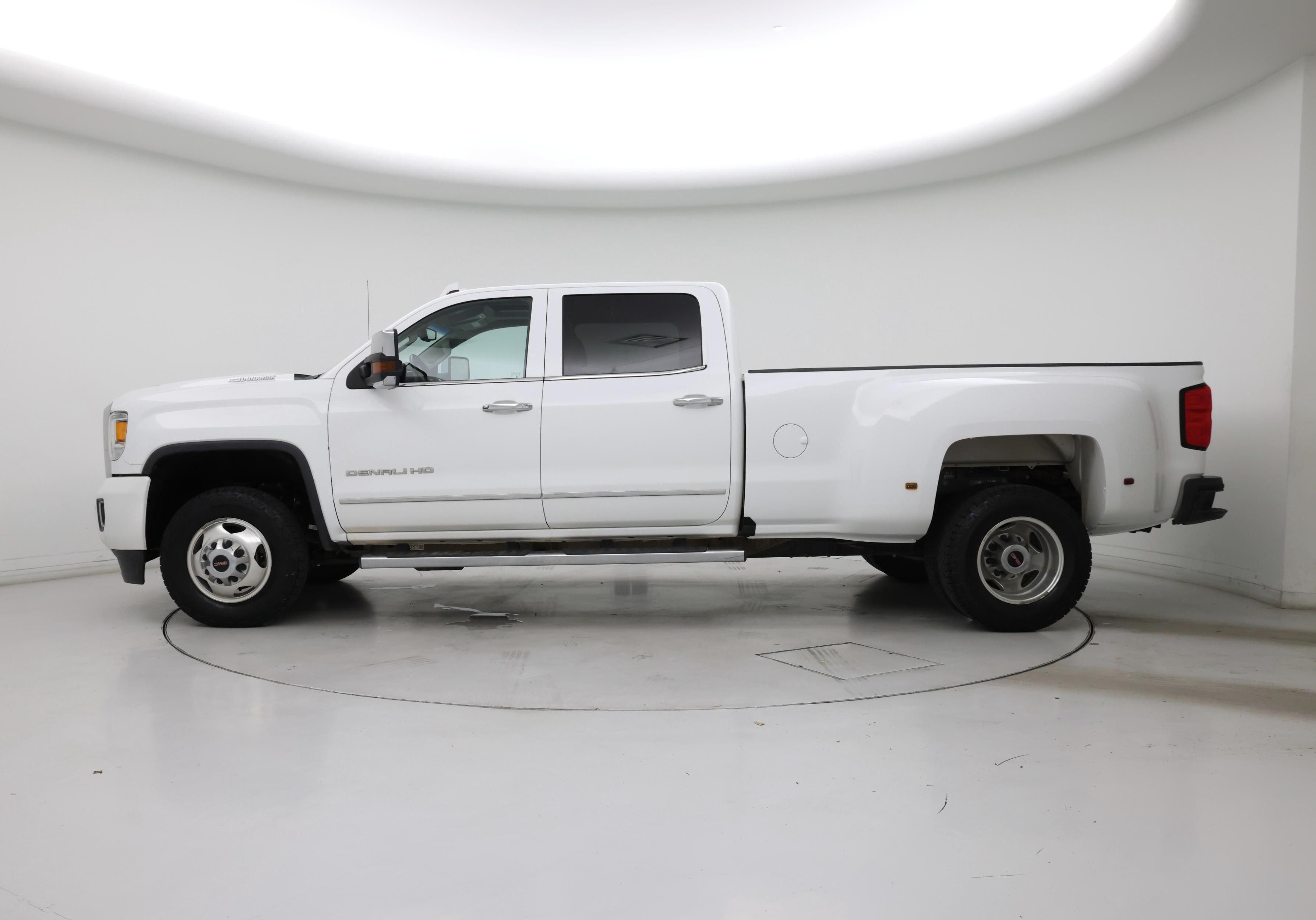 Thumbnail: 2019 GMC Sierra 3500 - 3
