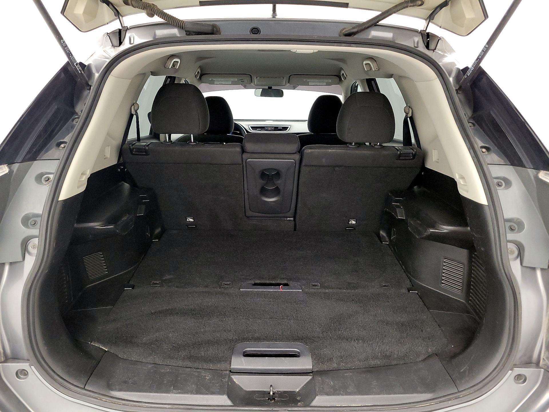 Thumbnail: 2015 Nissan Rogue - 20