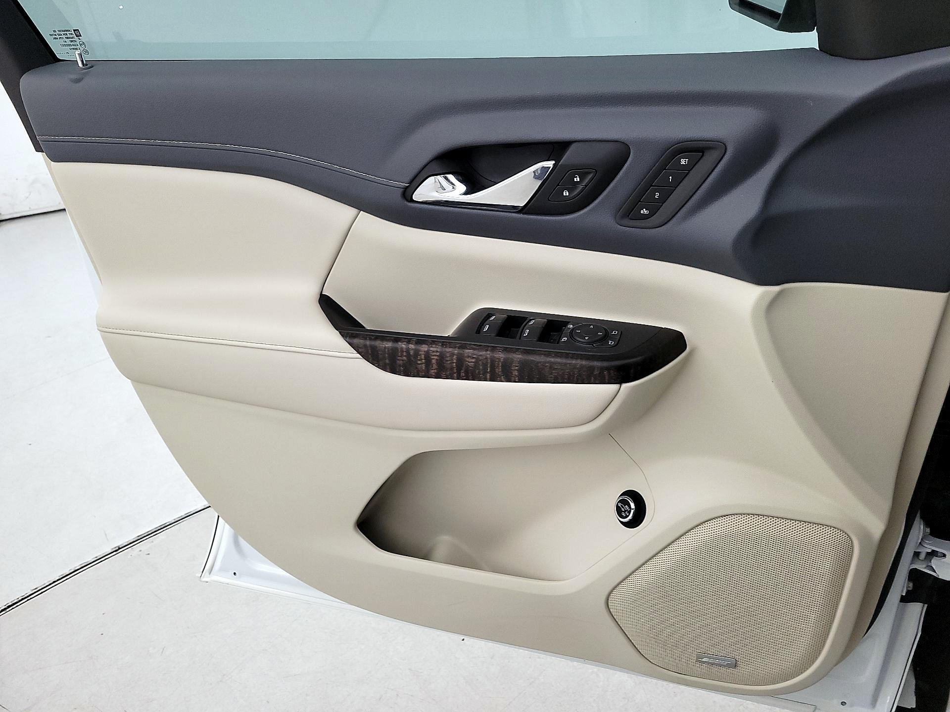 Thumbnail: 2022 GMC Acadia - 12