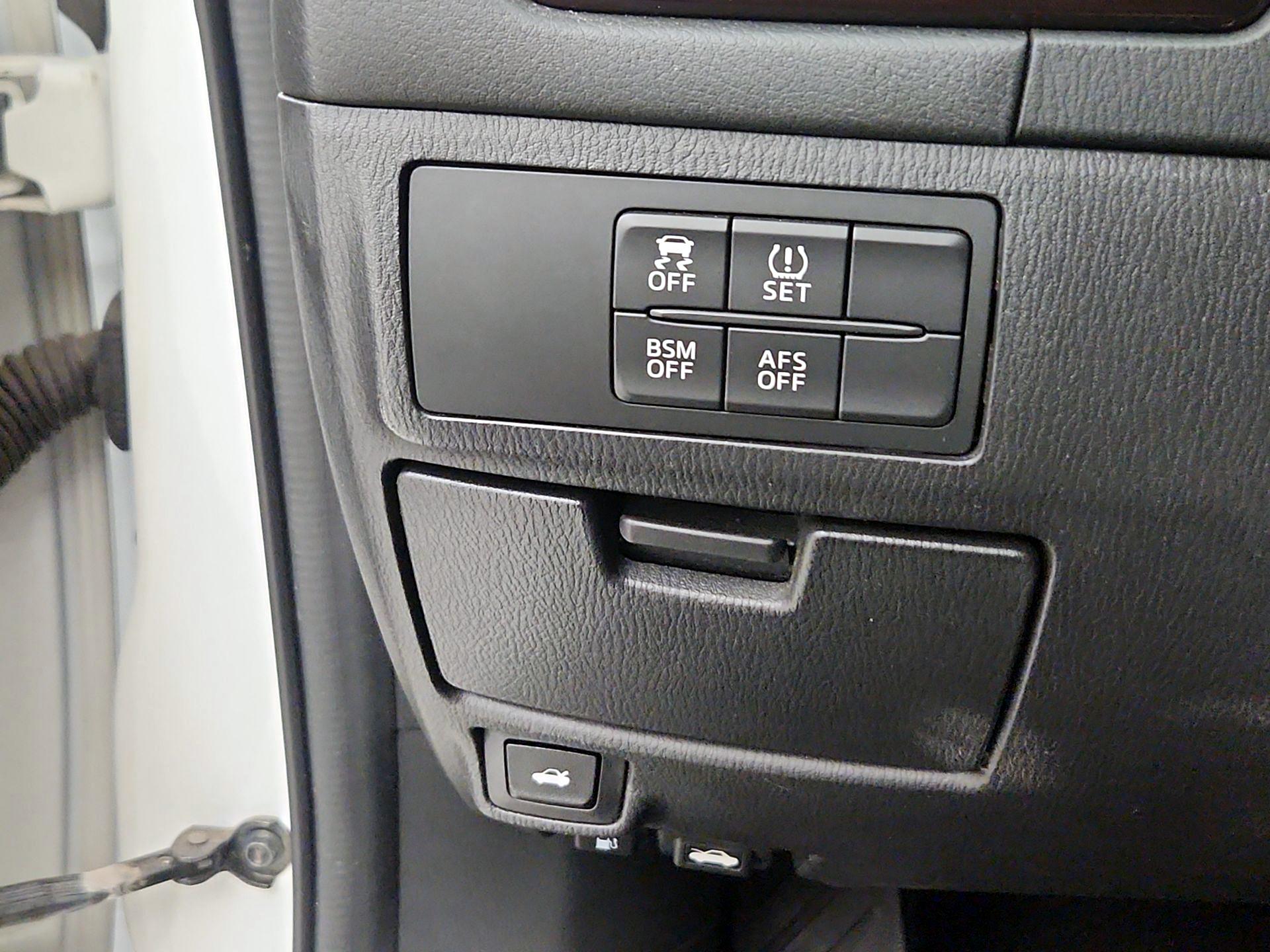 Thumbnail: 2014 Mazda Mazda6 - 13