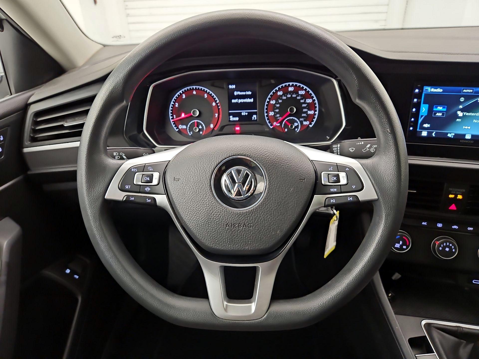 Thumbnail: 2021 Volkswagen Jetta - 10