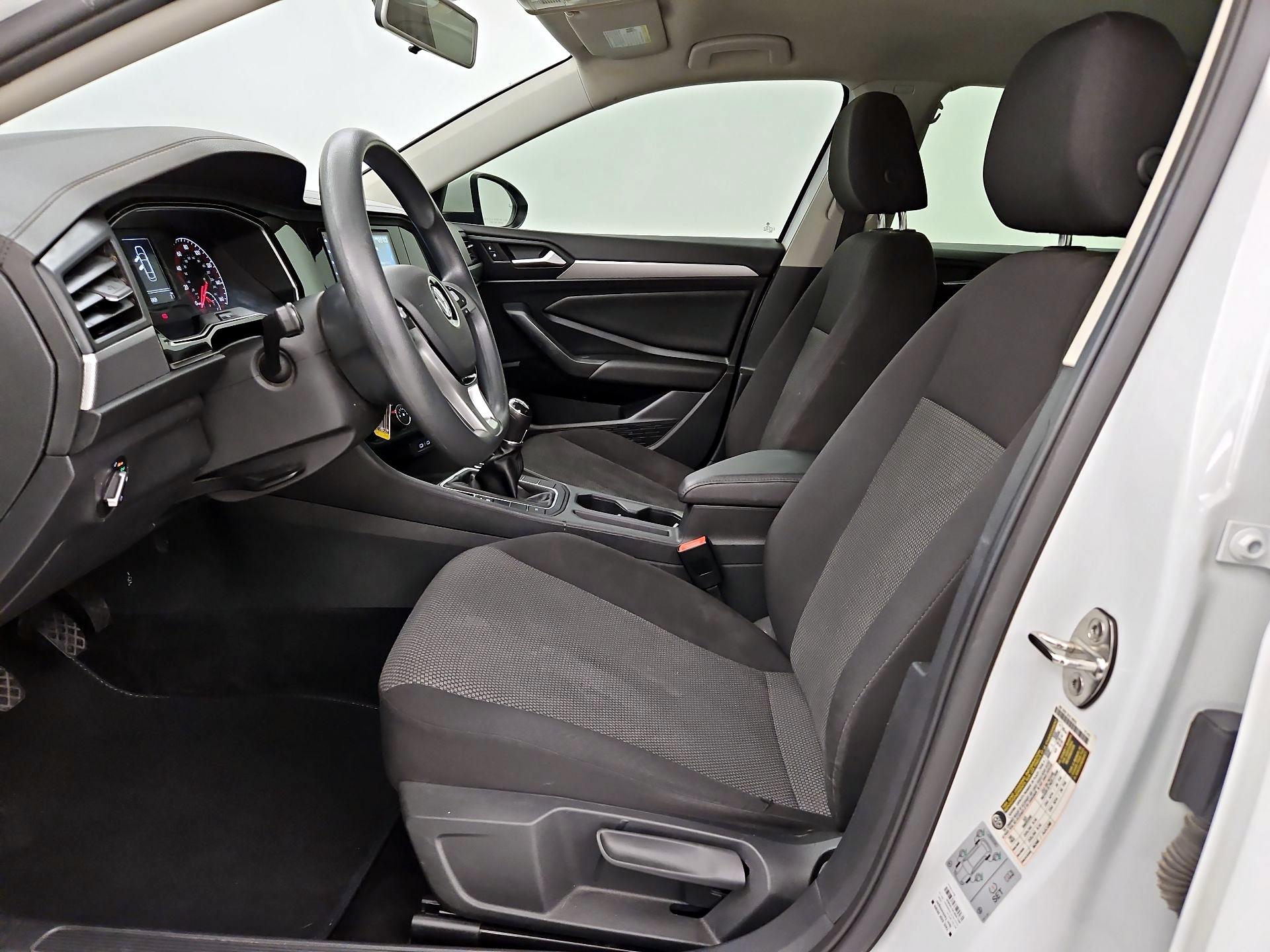 Thumbnail: 2021 Volkswagen Jetta - 11