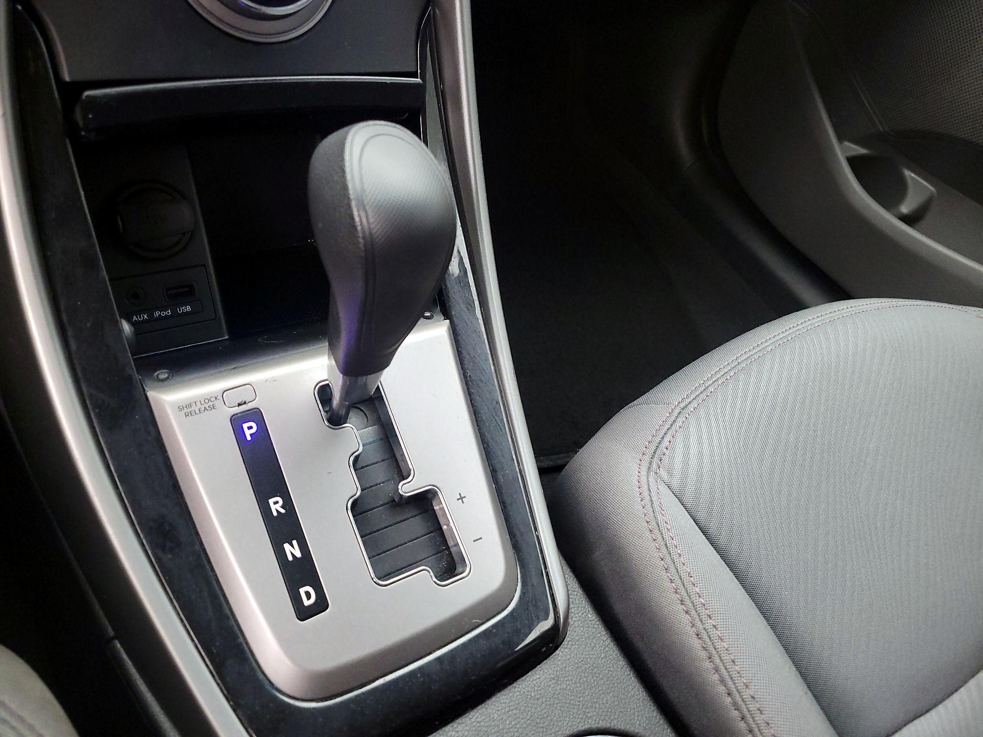 Thumbnail: 2013 Hyundai Elantra - 16