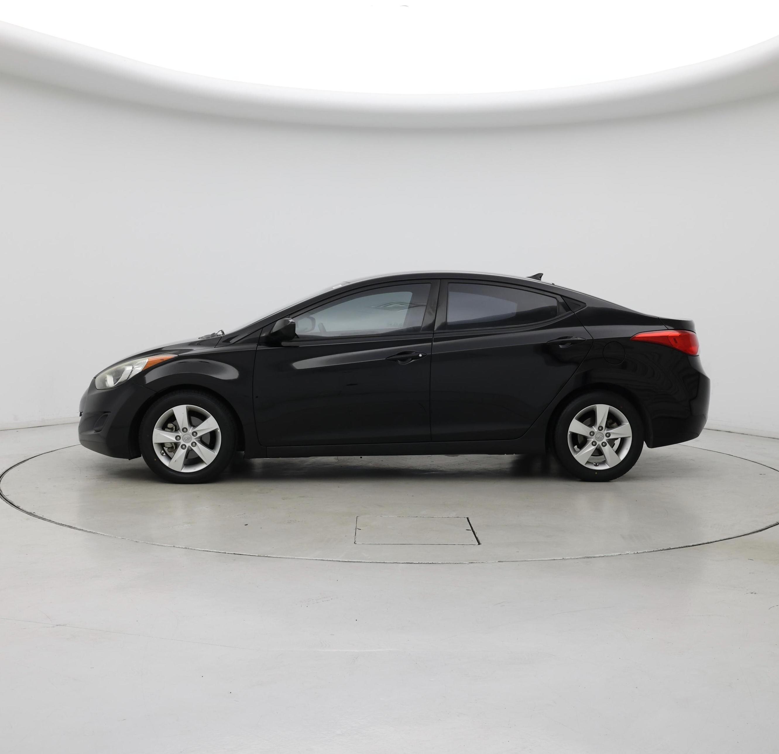 Thumbnail: 2013 Hyundai Elantra - 3