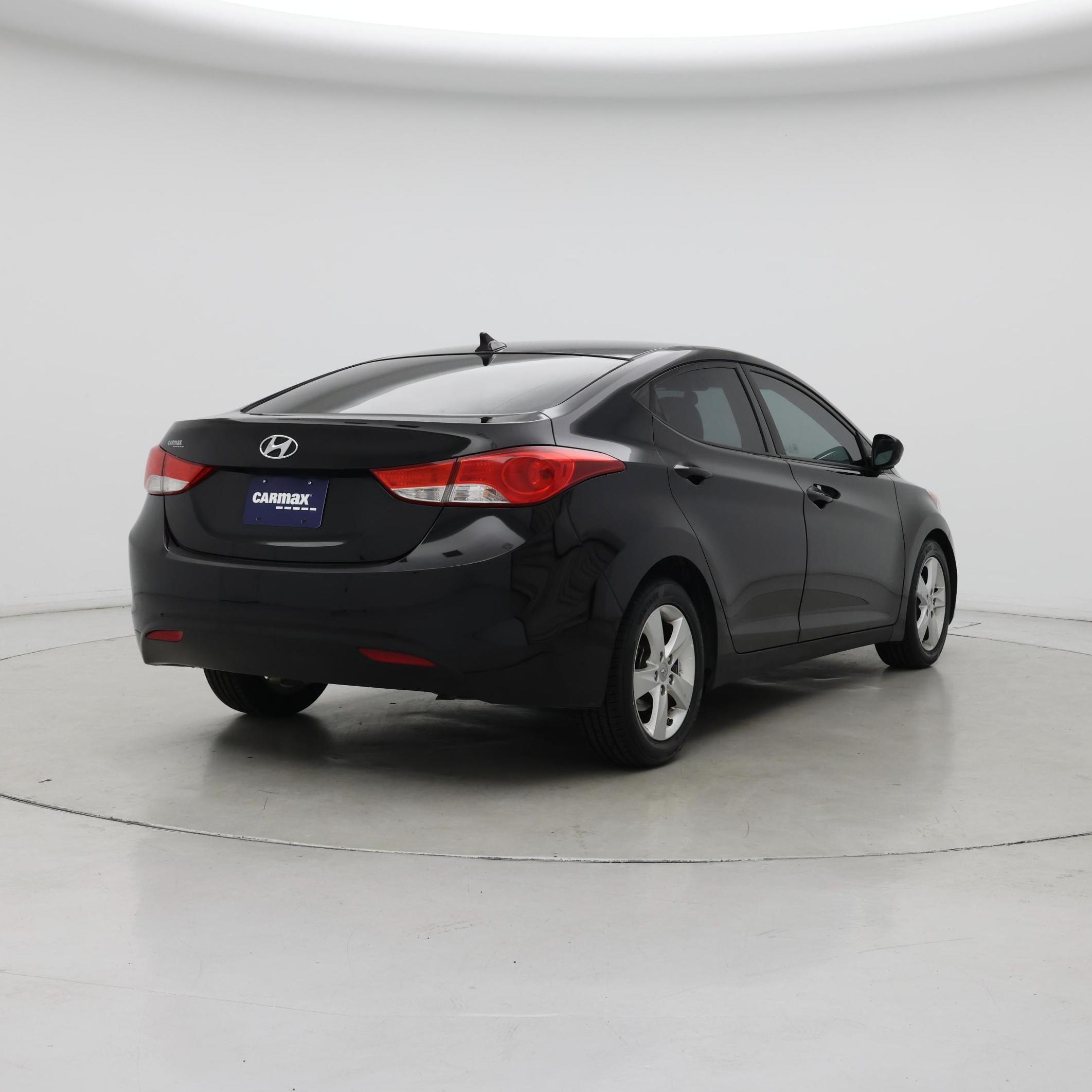 Thumbnail: 2013 Hyundai Elantra - 8