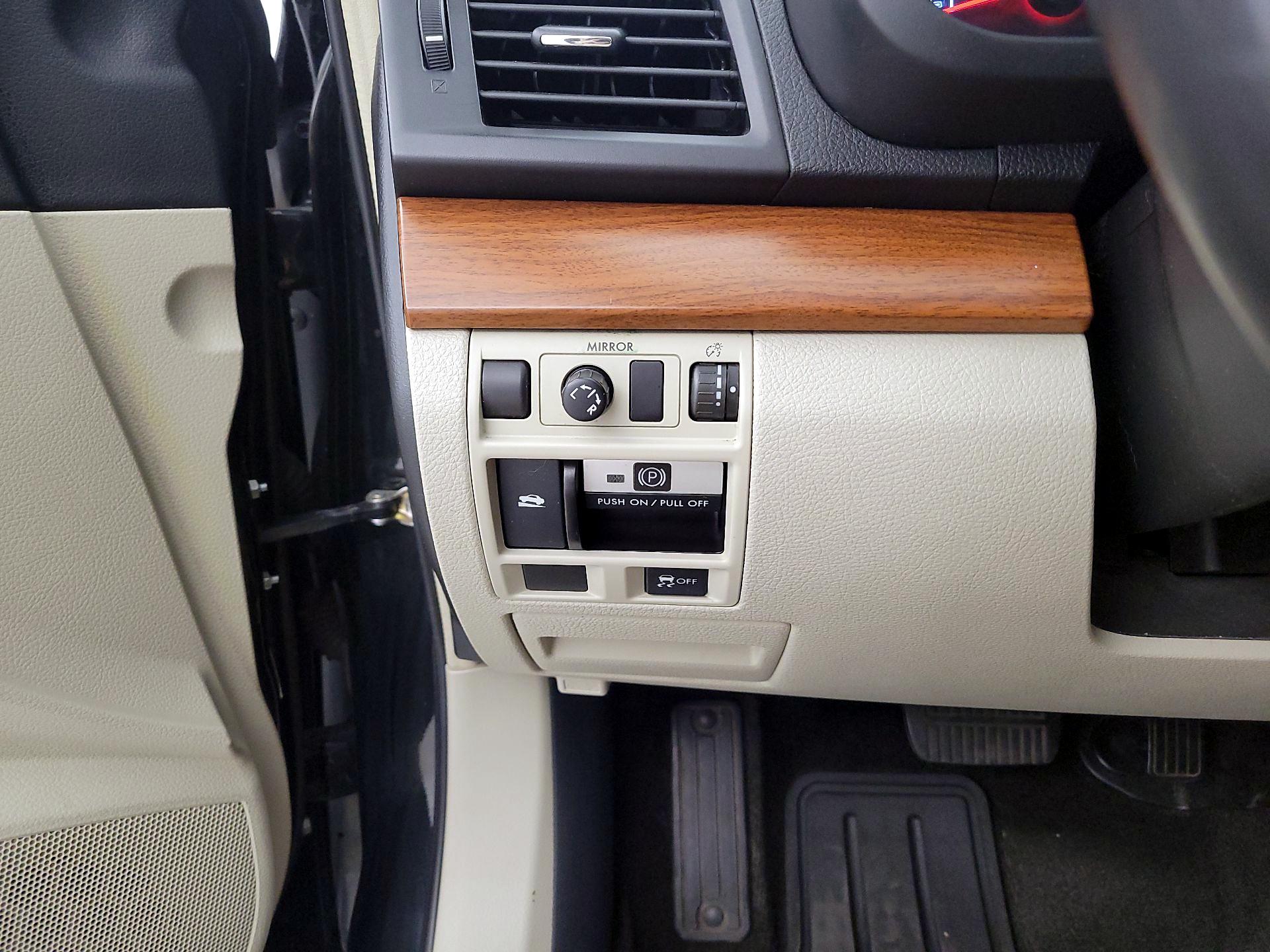 Thumbnail: 2014 Subaru Outback - 13