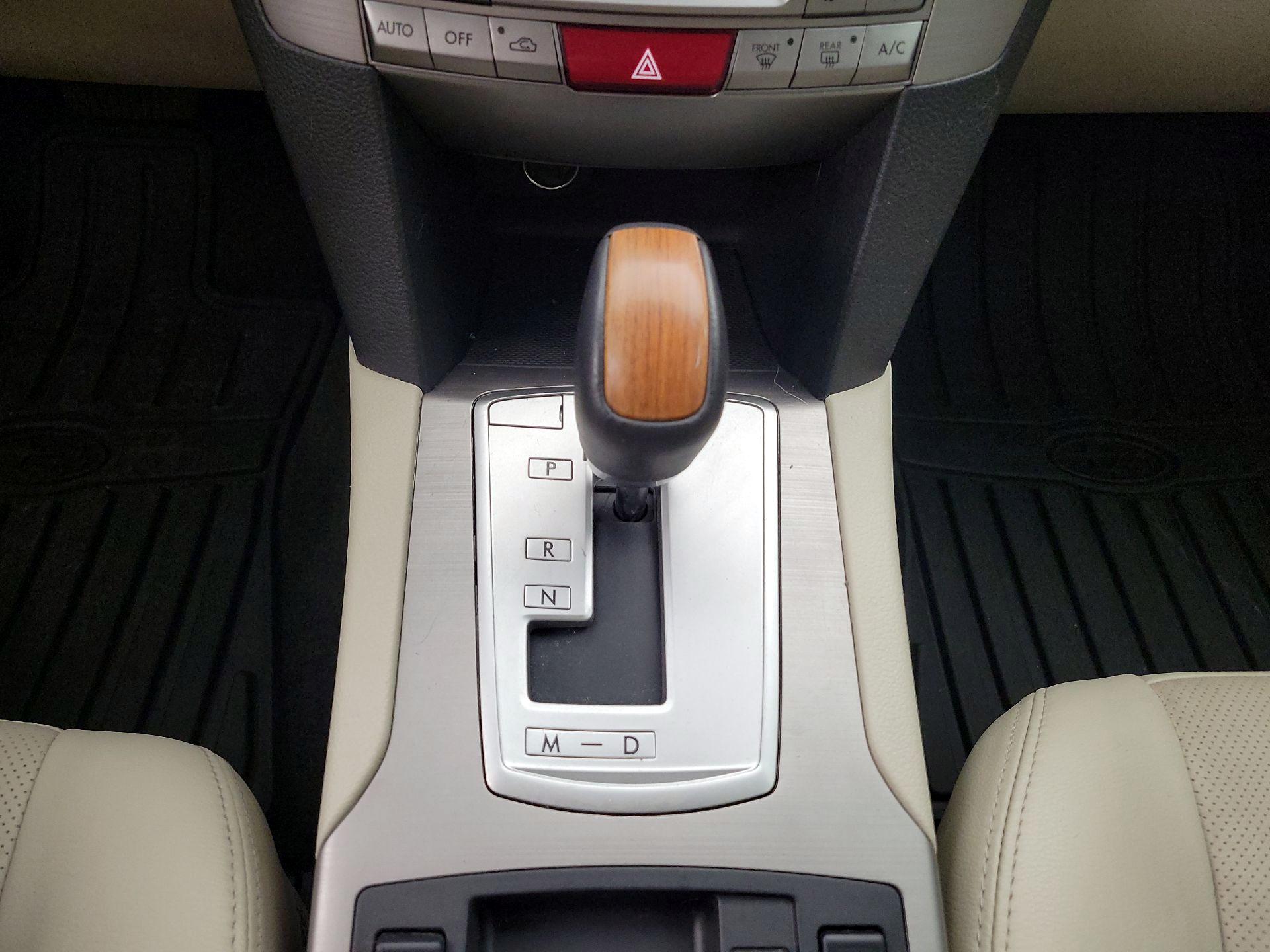 Thumbnail: 2014 Subaru Outback - 17