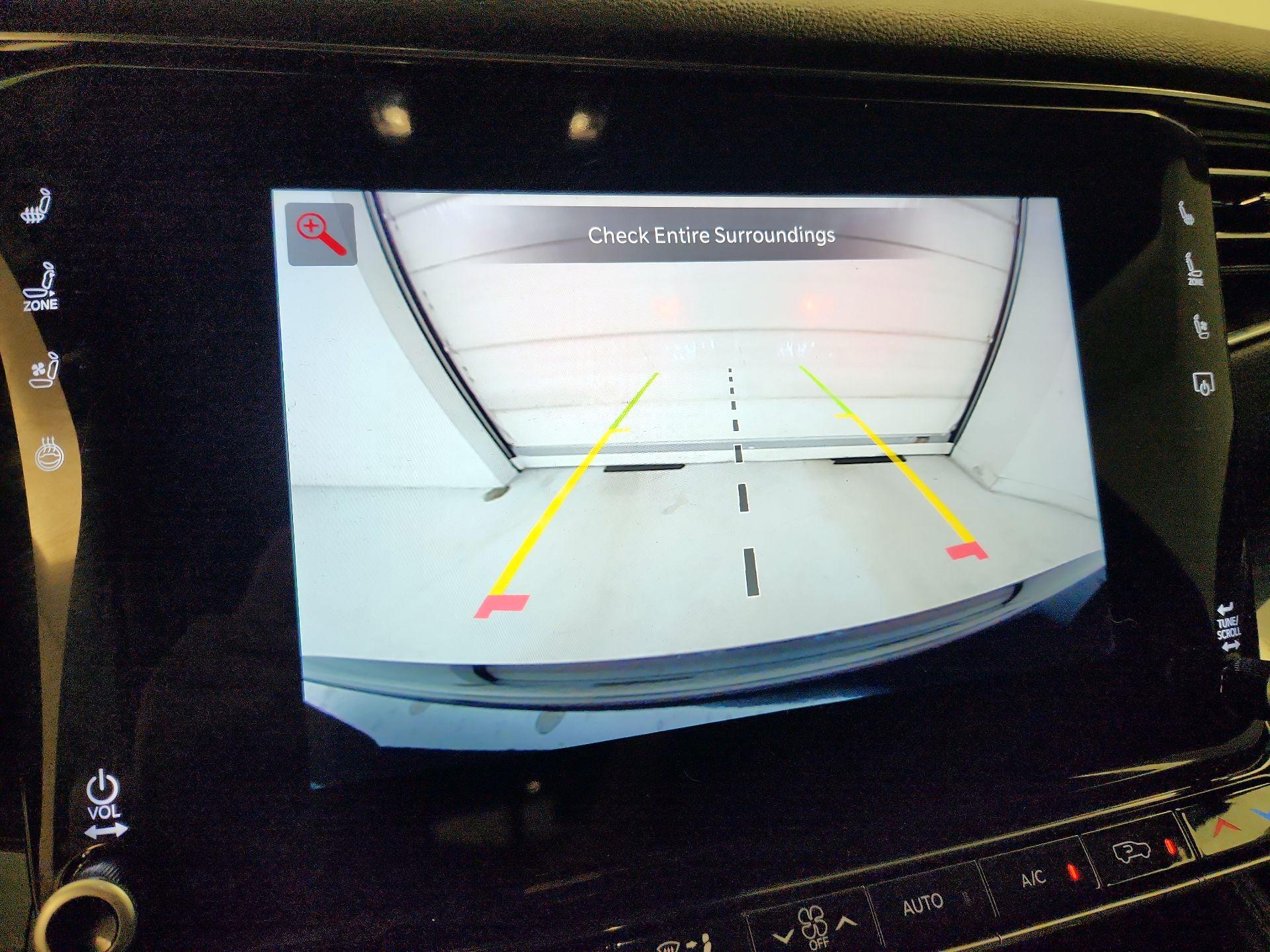 Thumbnail: 2022 Jeep Wagoneer - 15