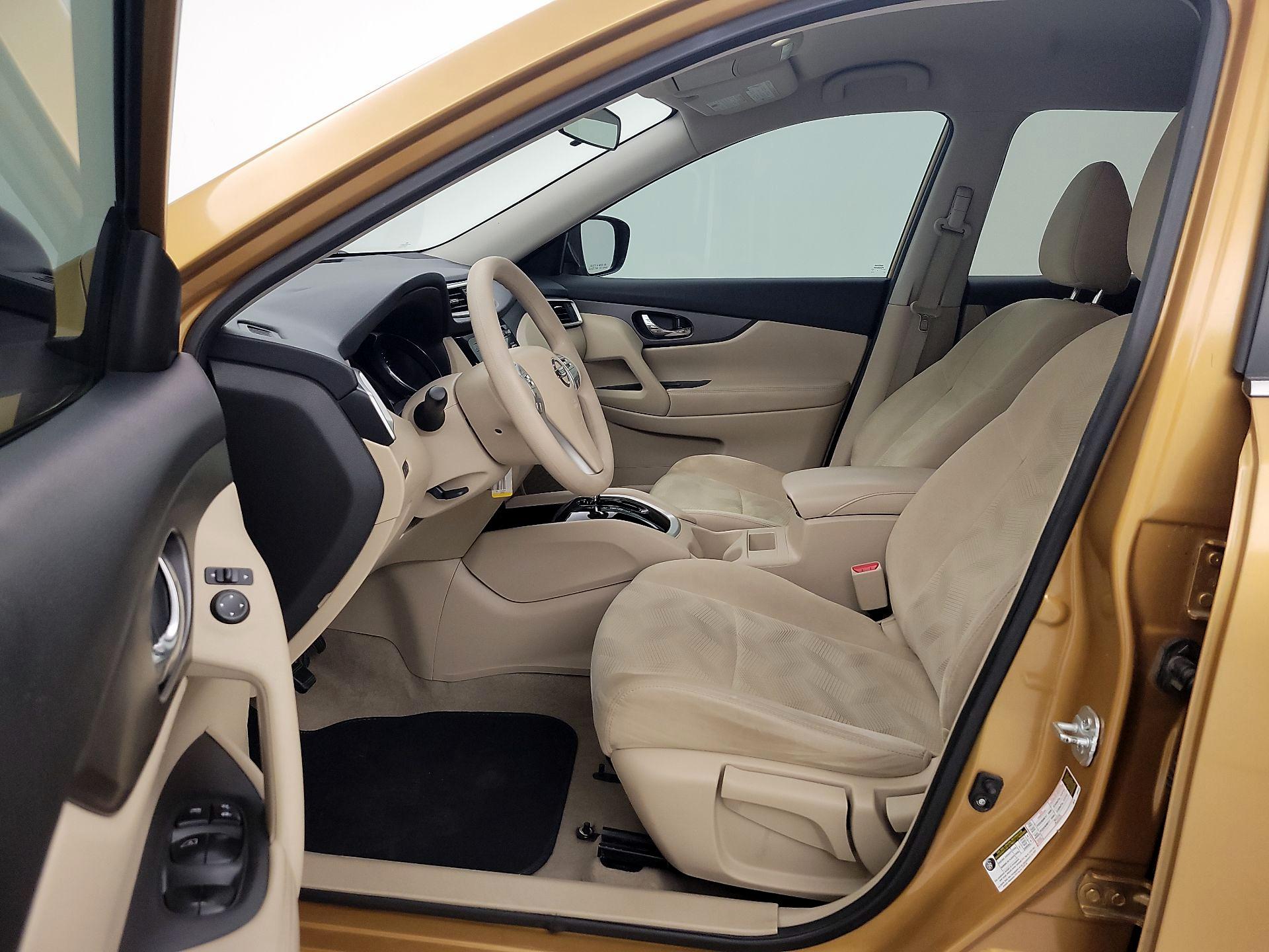 Thumbnail: 2015 Nissan Rogue - 11