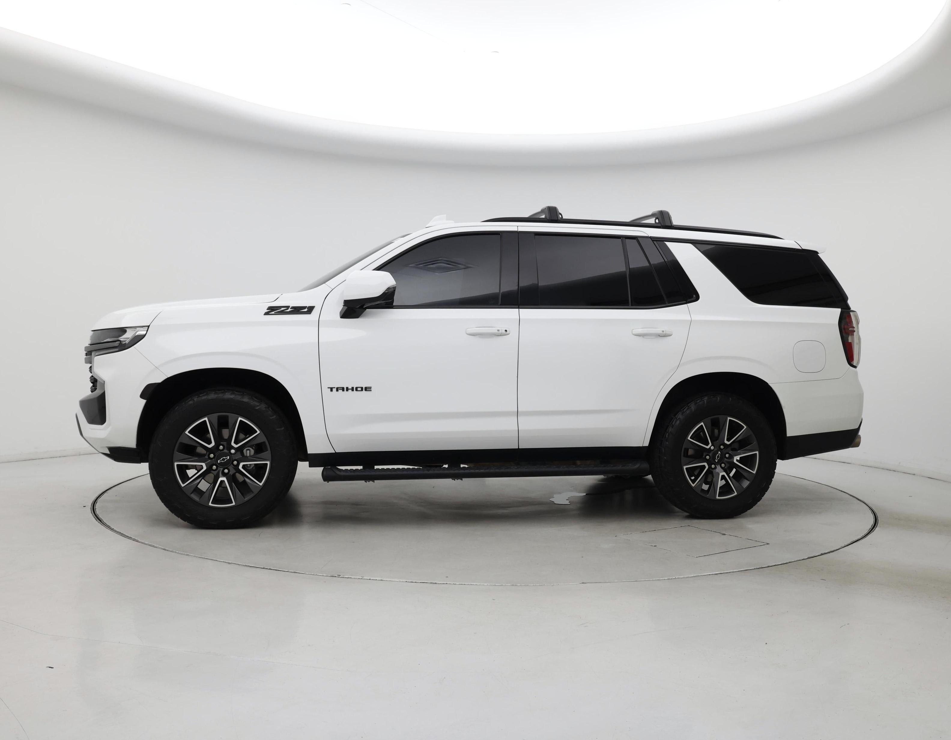 Thumbnail: 2022 Chevrolet Tahoe - 3