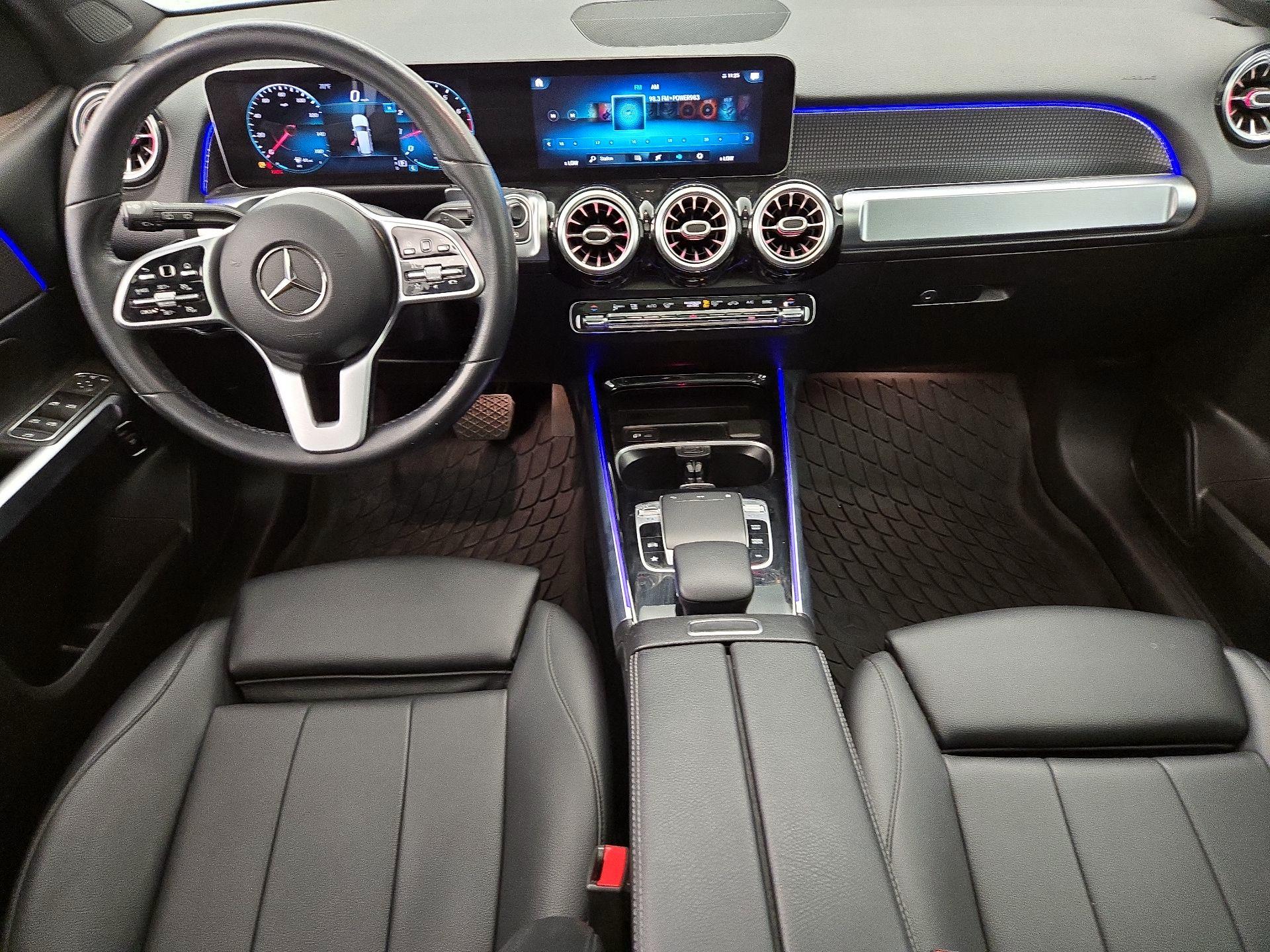 Thumbnail: 2020 Mercedes-Benz GLB - 9