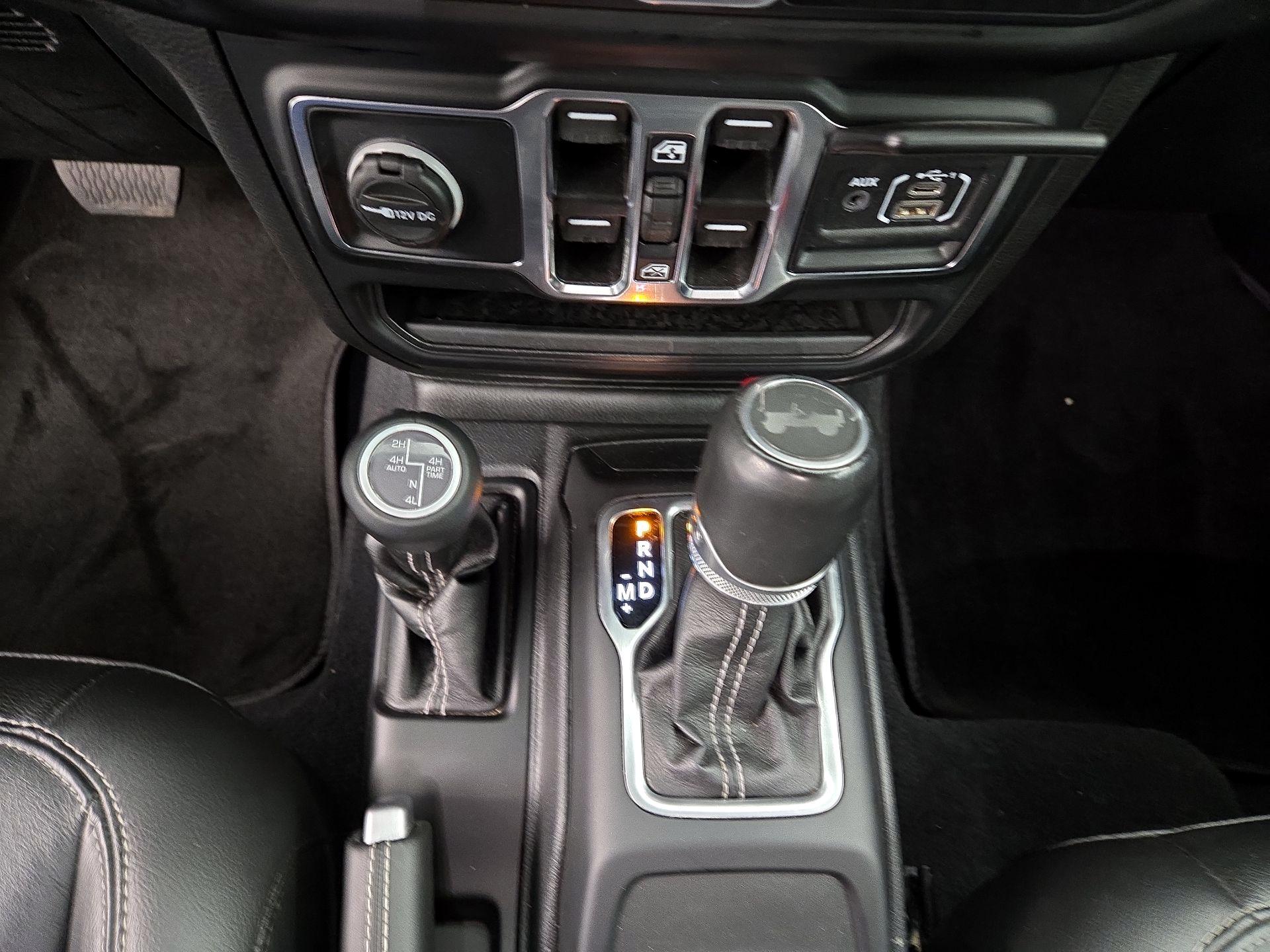 Thumbnail: 2023 Jeep Wrangler - 18
