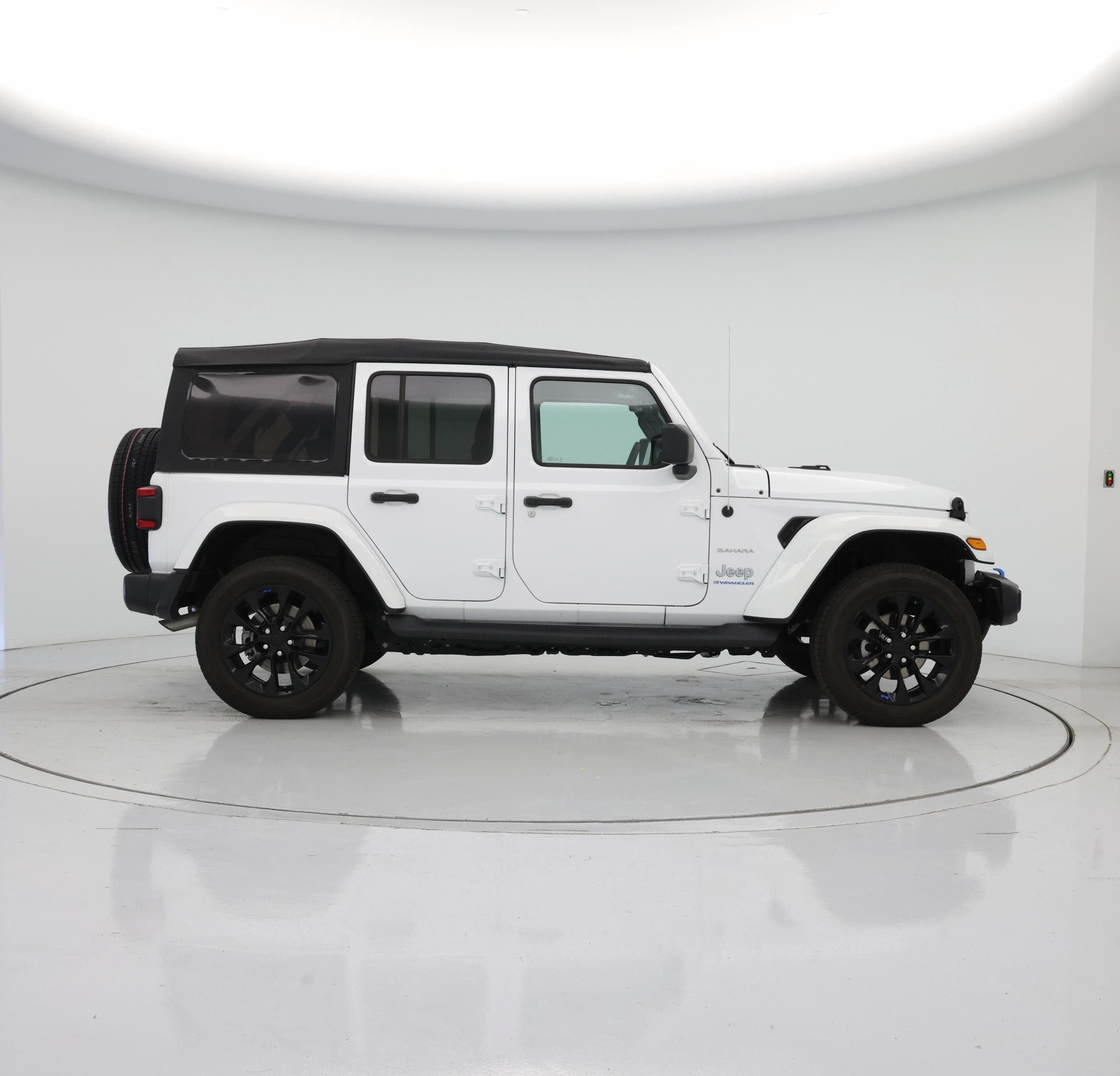 Thumbnail: 2023 Jeep Wrangler - 7