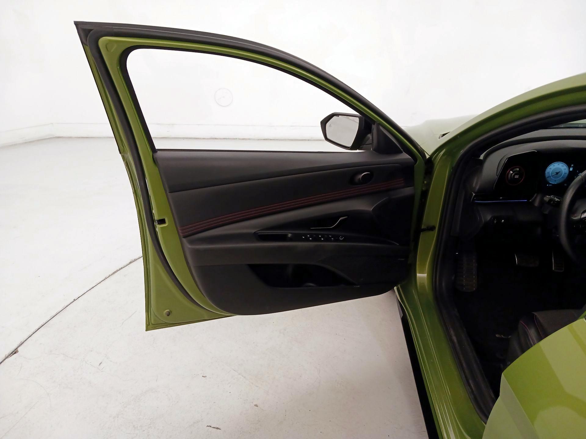 Thumbnail: 2024 Hyundai Elantra - 12