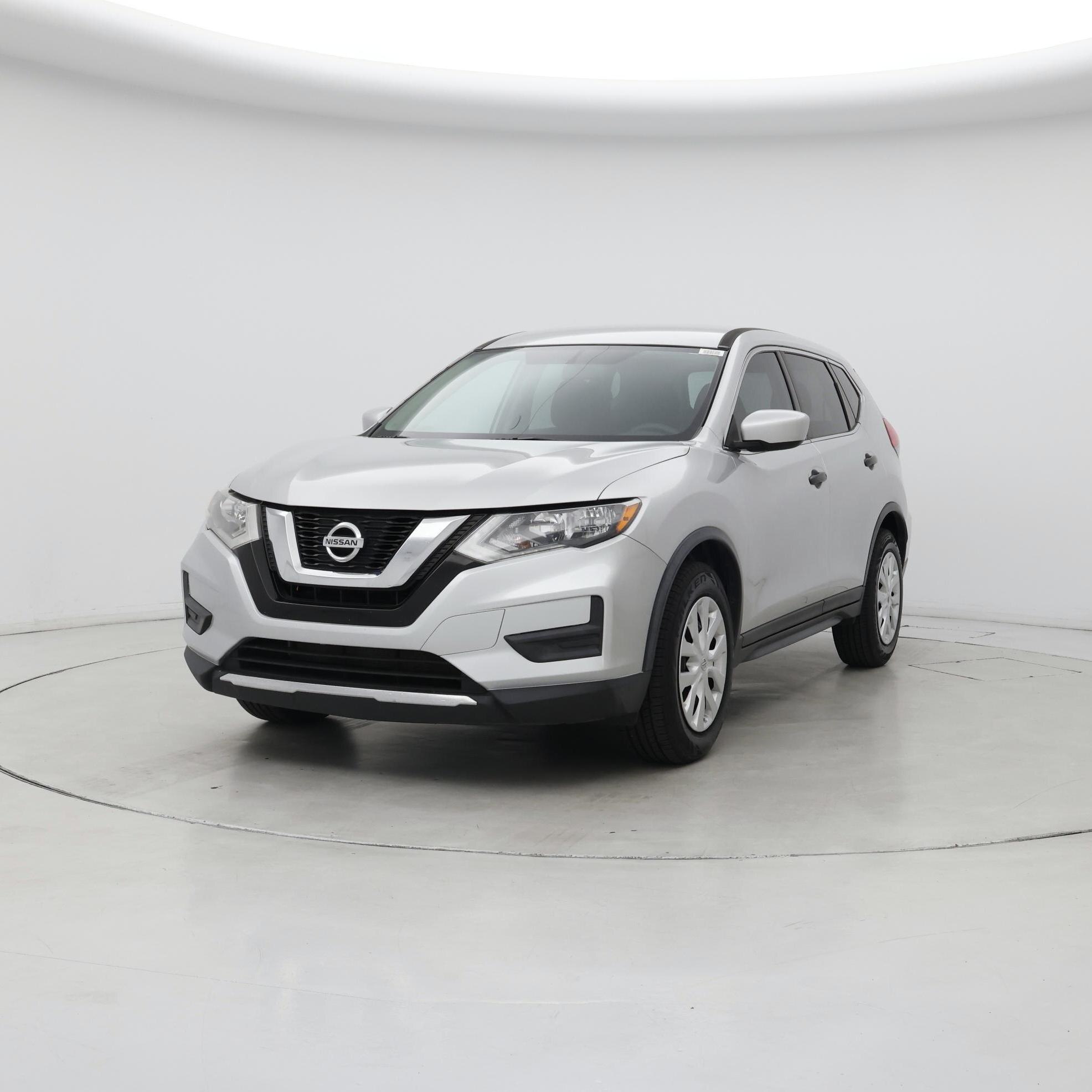 Thumbnail: 2017 Nissan Rogue - 4