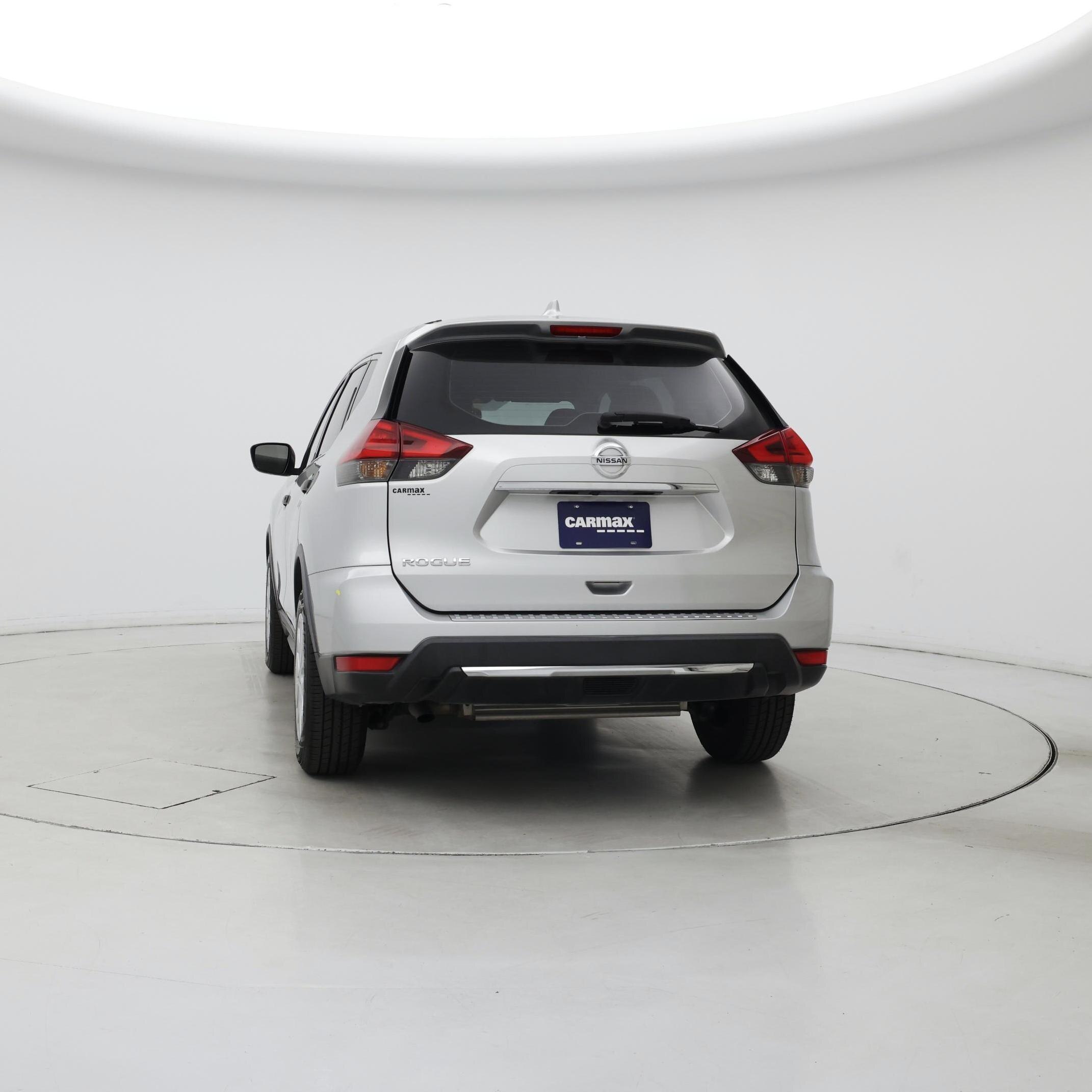 Thumbnail: 2017 Nissan Rogue - 6