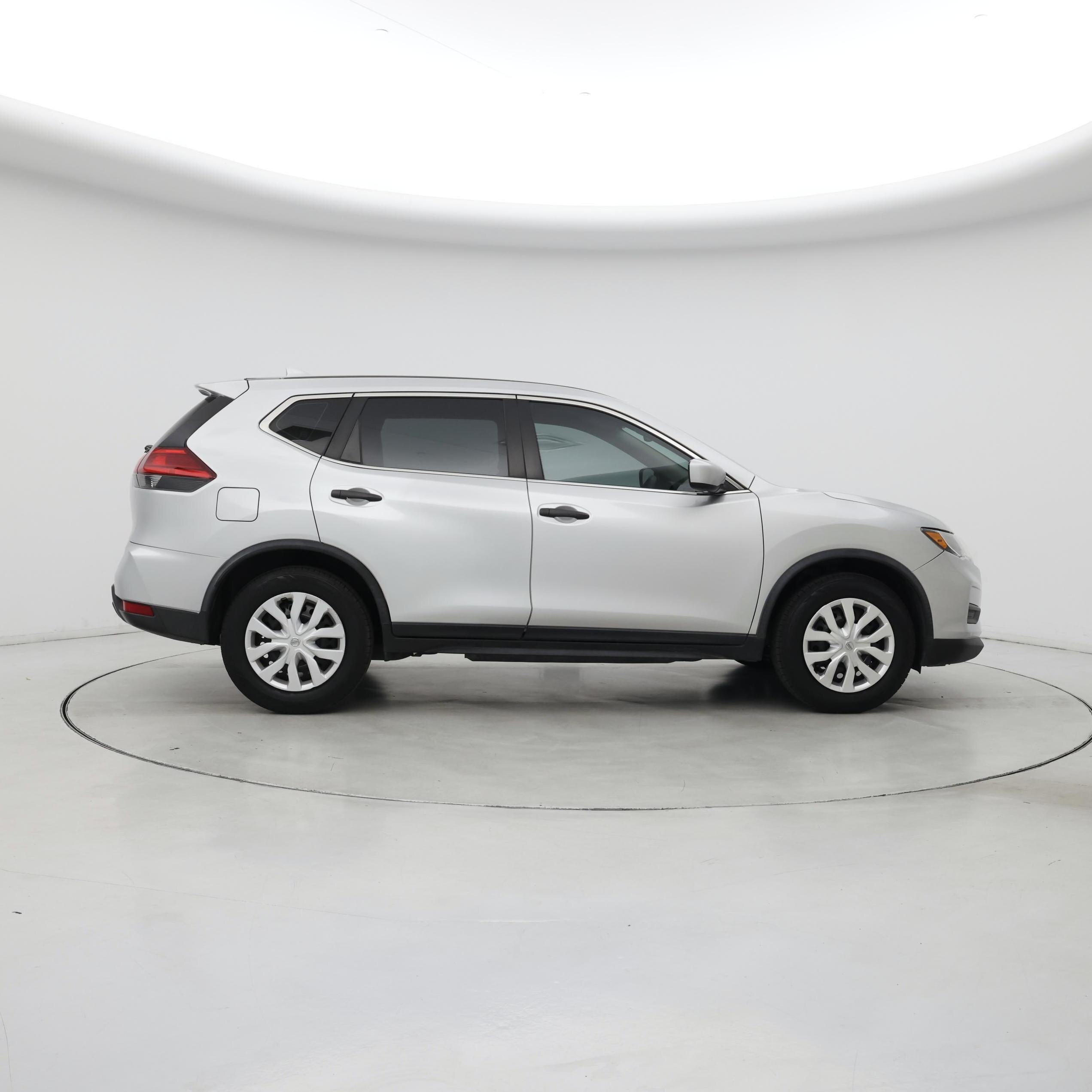 Thumbnail: 2017 Nissan Rogue - 7