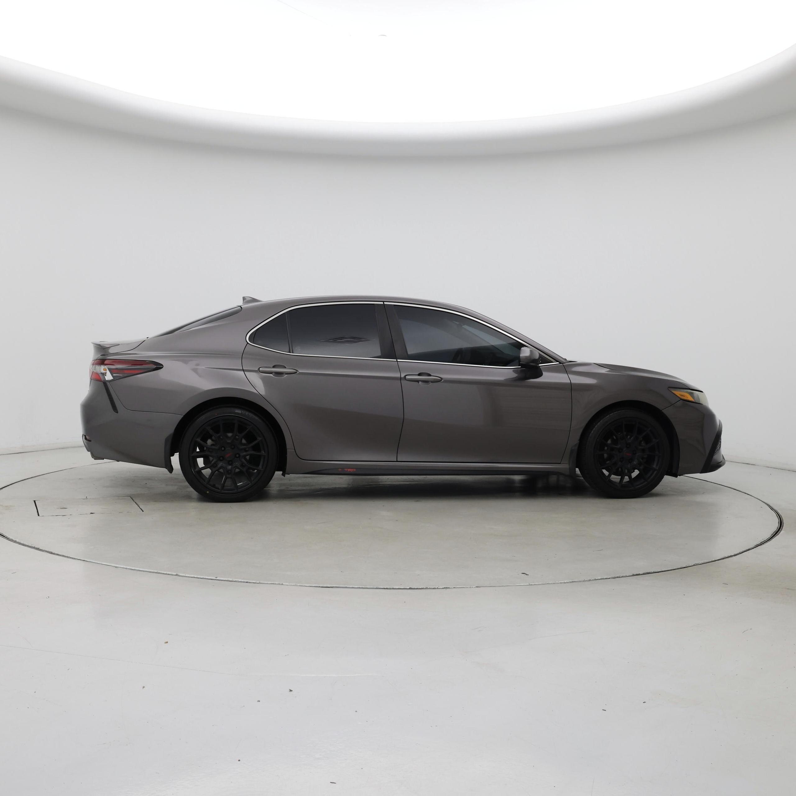 Thumbnail: 2021 Toyota Camry - 7
