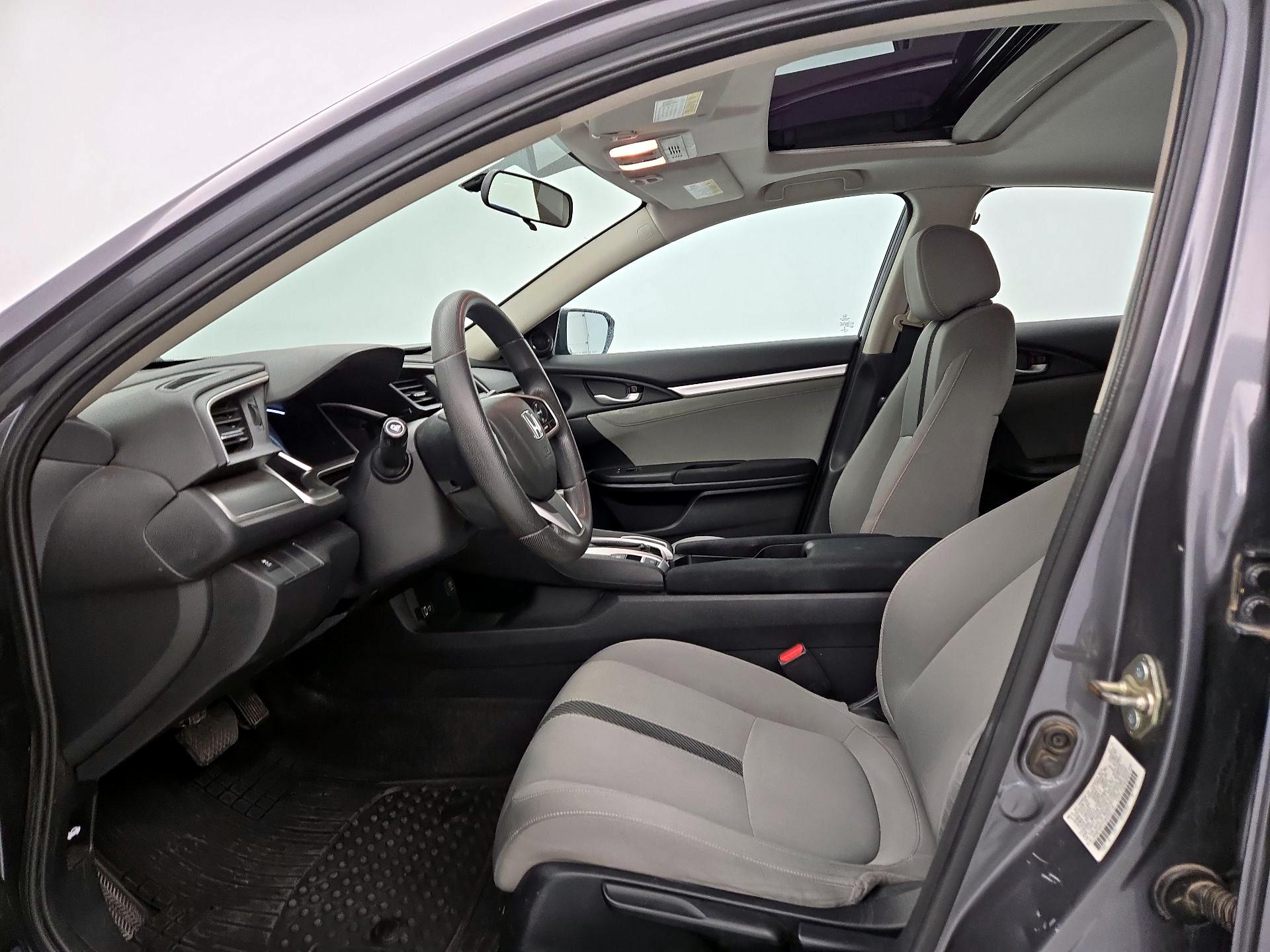 Thumbnail: 2016 Honda Civic - 11
