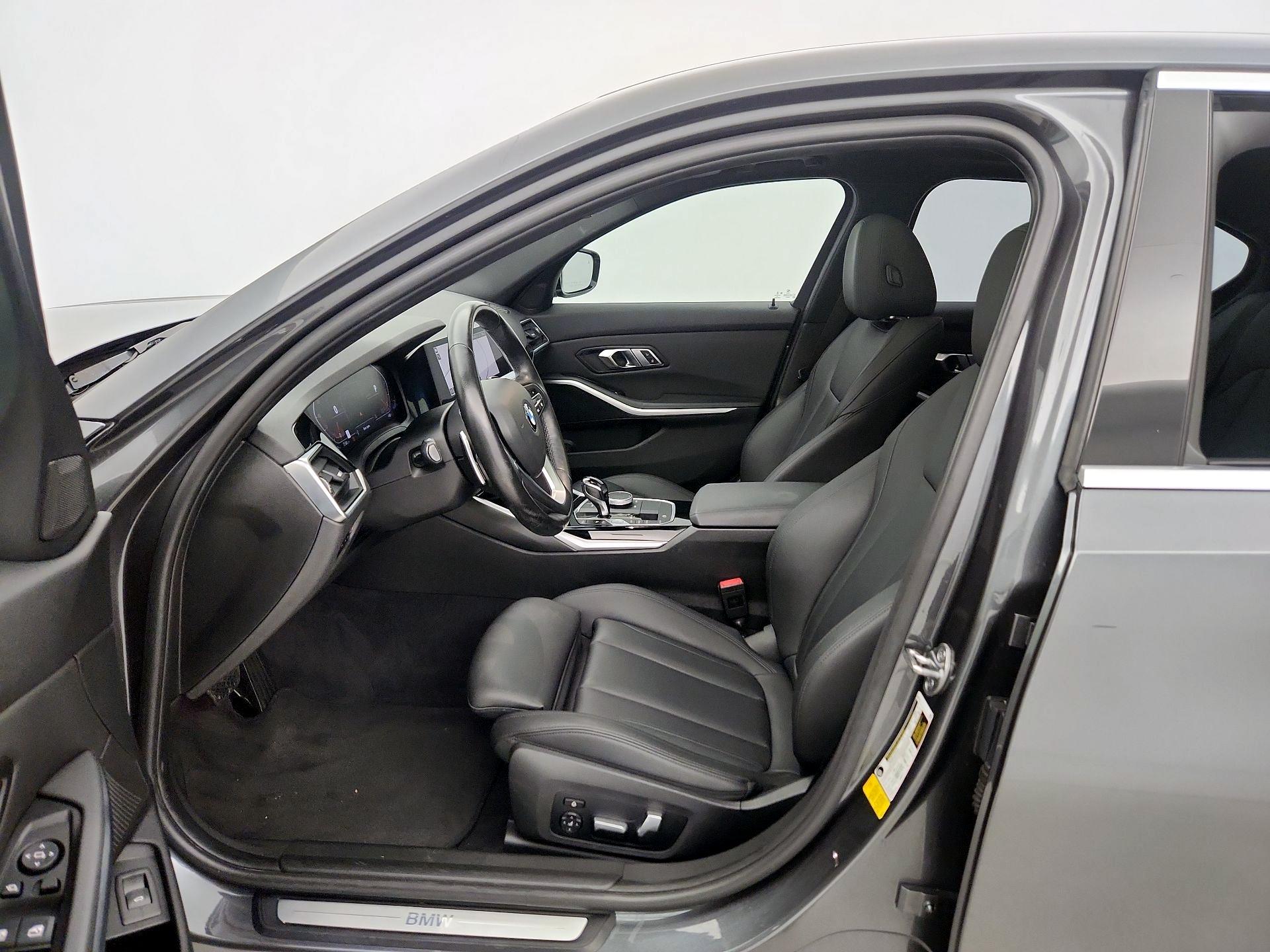Thumbnail: 2019 BMW 3 Series - 11
