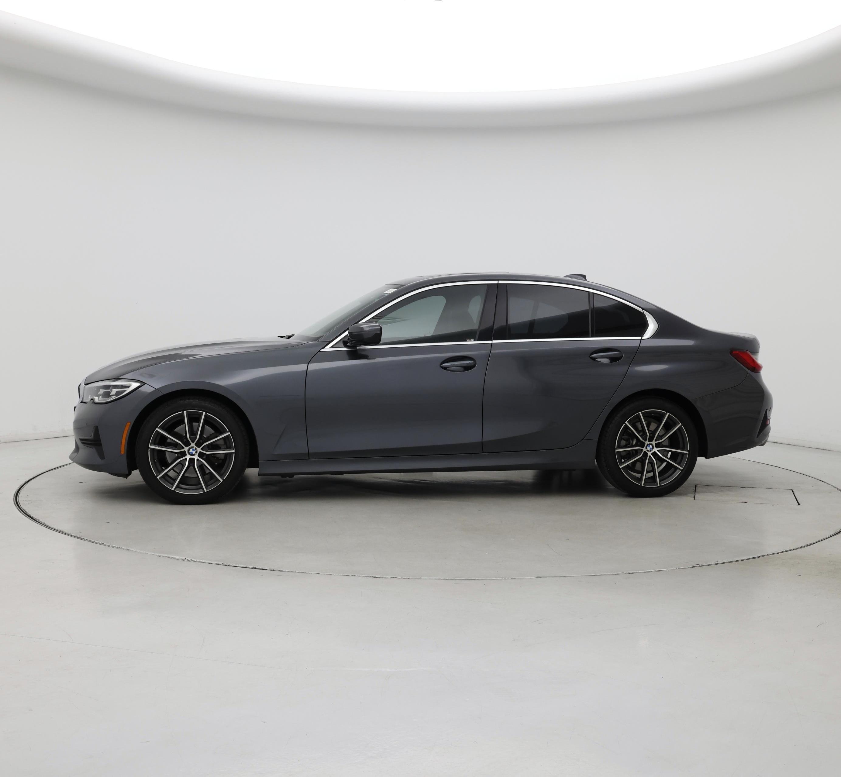Thumbnail: 2019 BMW 3 Series - 3