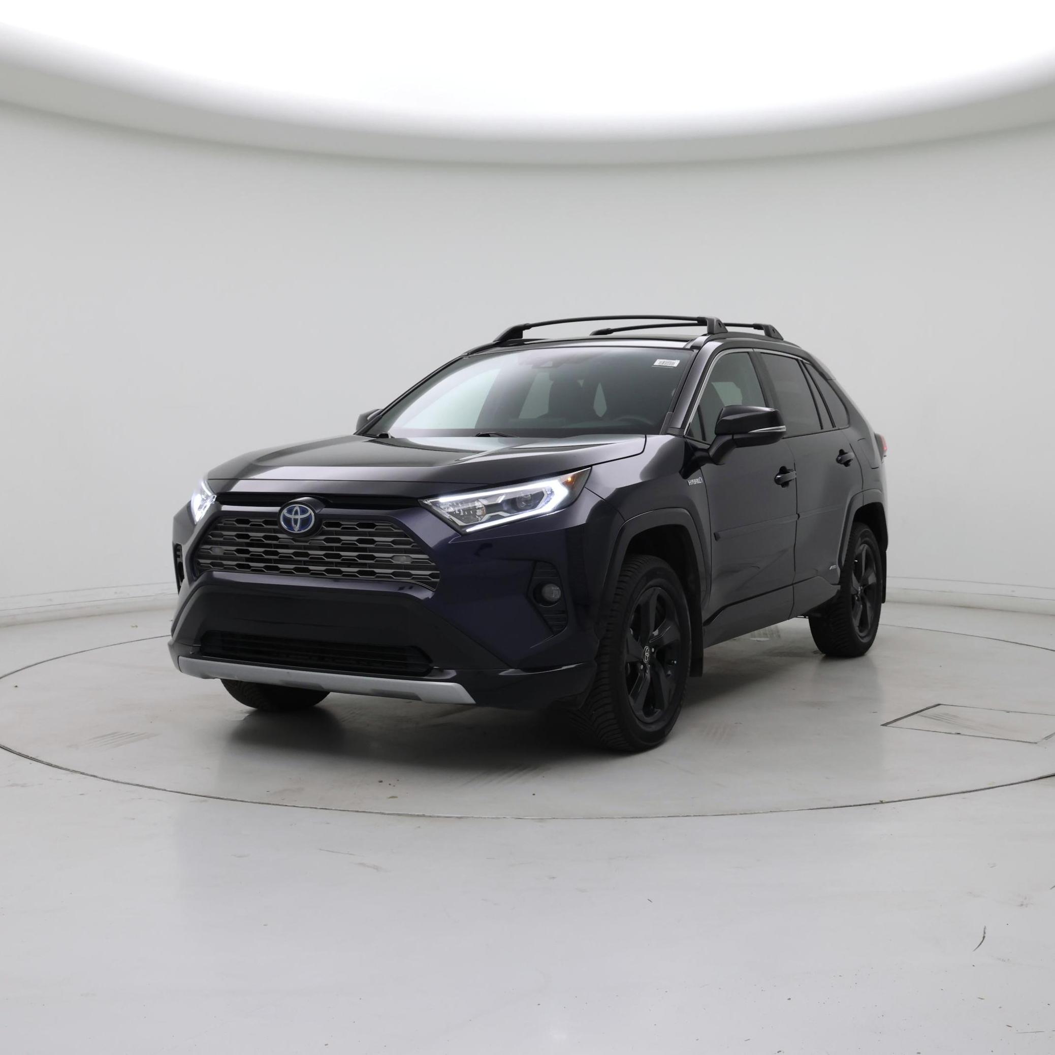 Thumbnail: 2021 Toyota RAV4 - 4