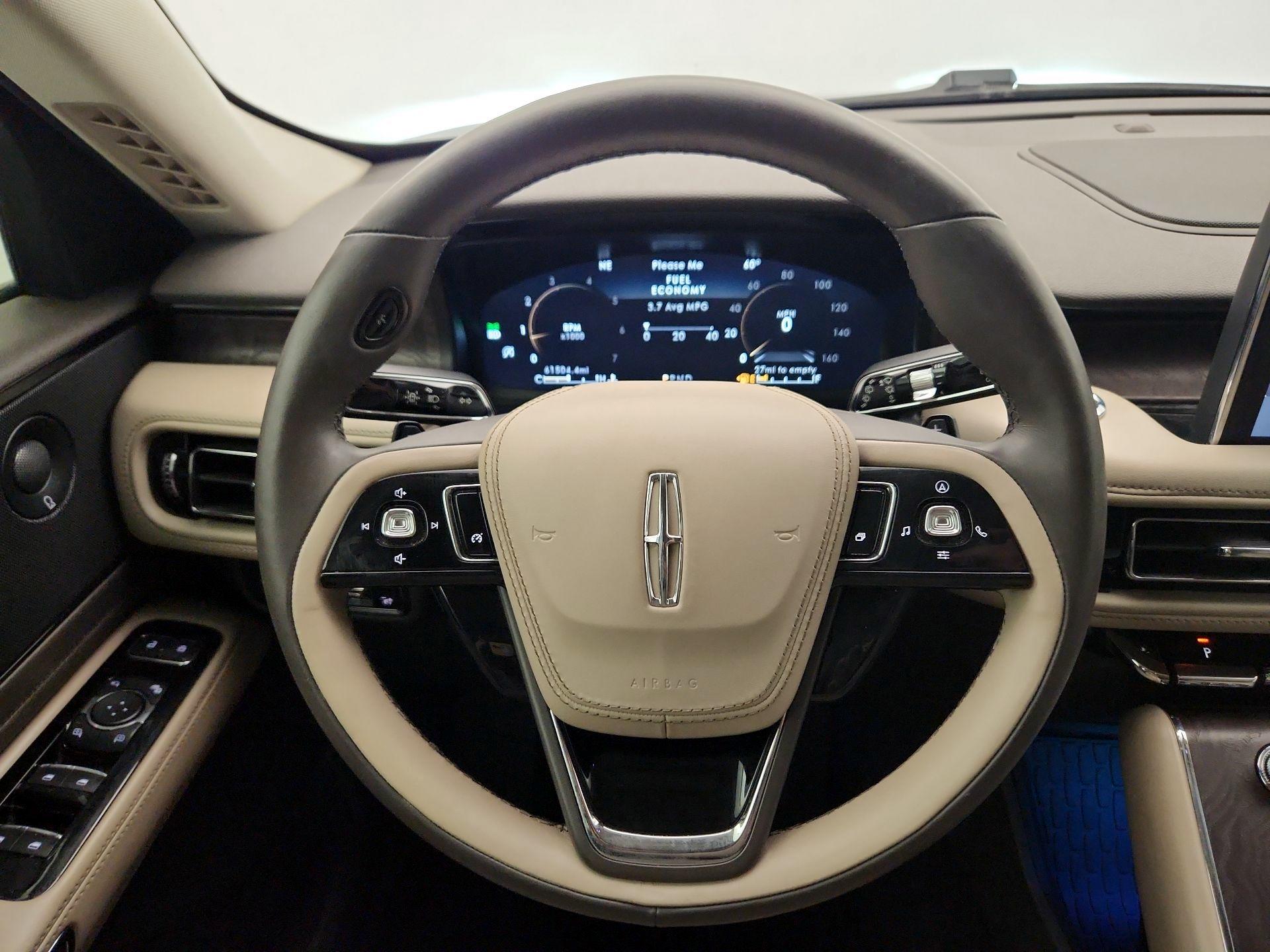 Thumbnail: 2020 Lincoln Aviator - 10