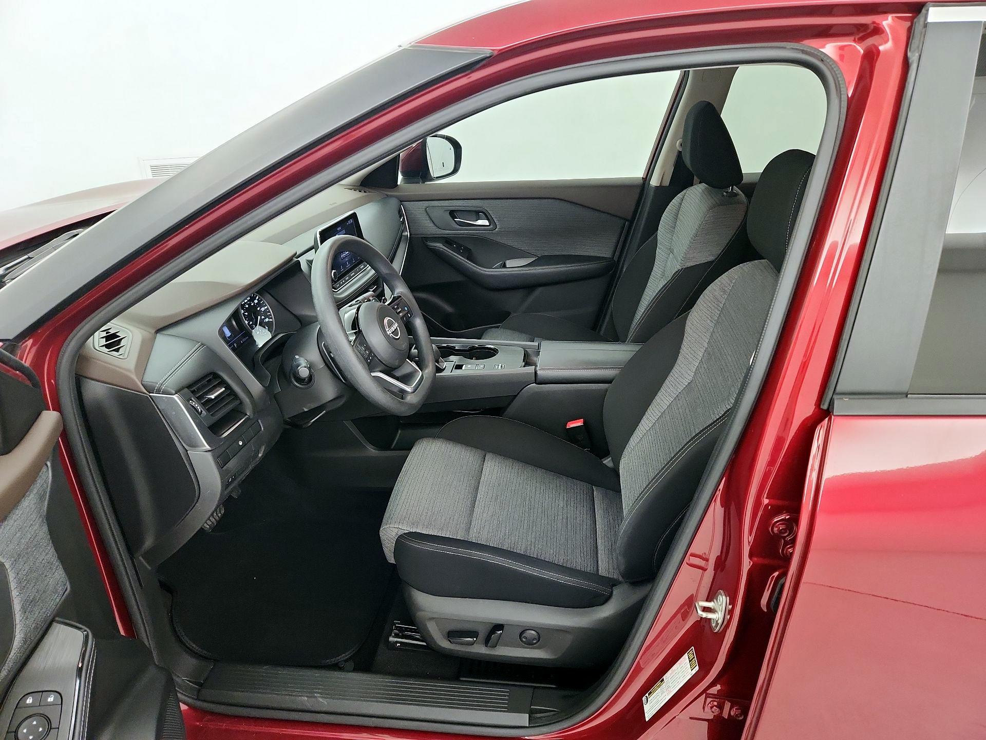 Thumbnail: 2023 Nissan Rogue - 11