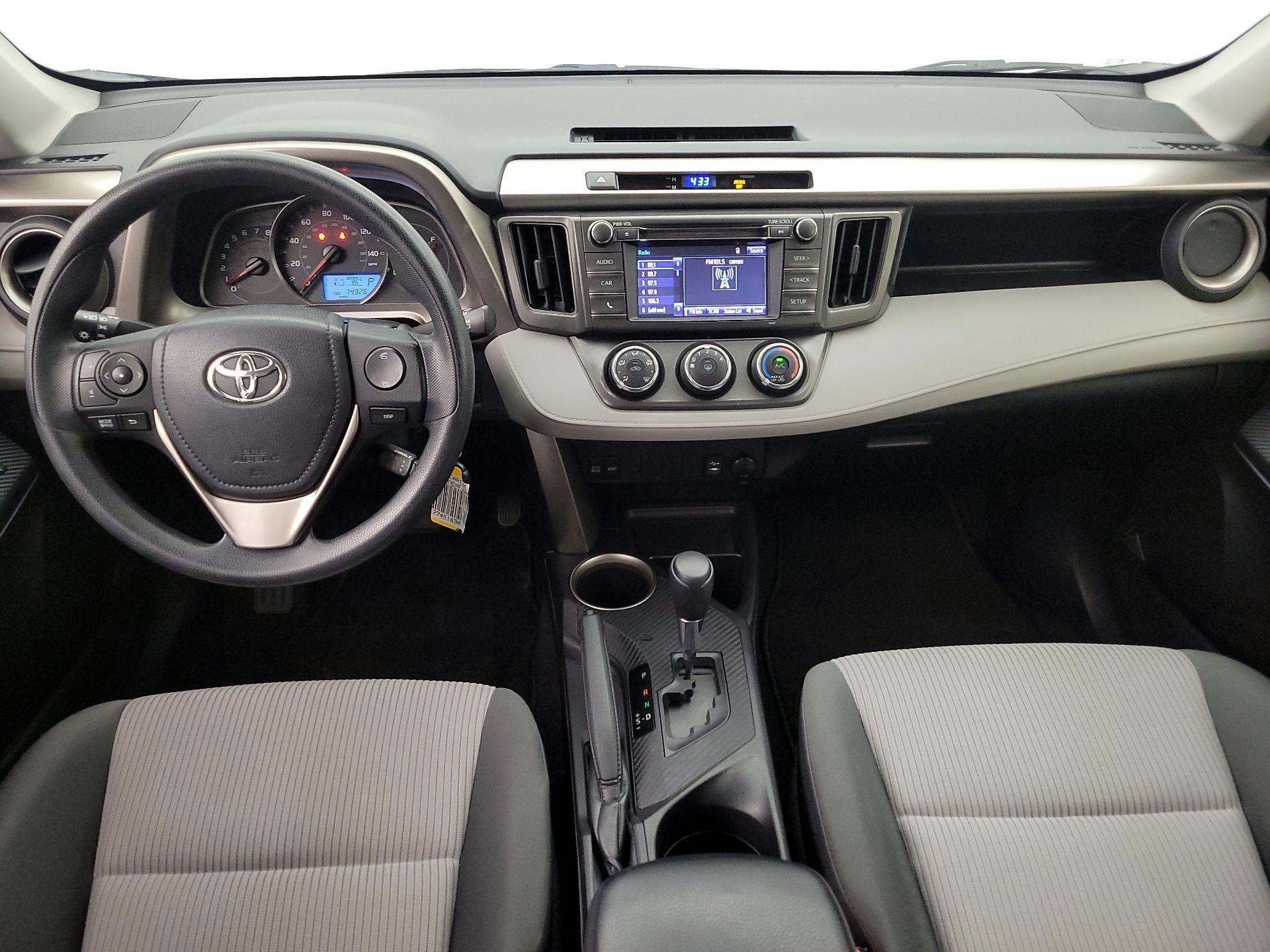 Thumbnail: 2015 Toyota RAV4 - 9