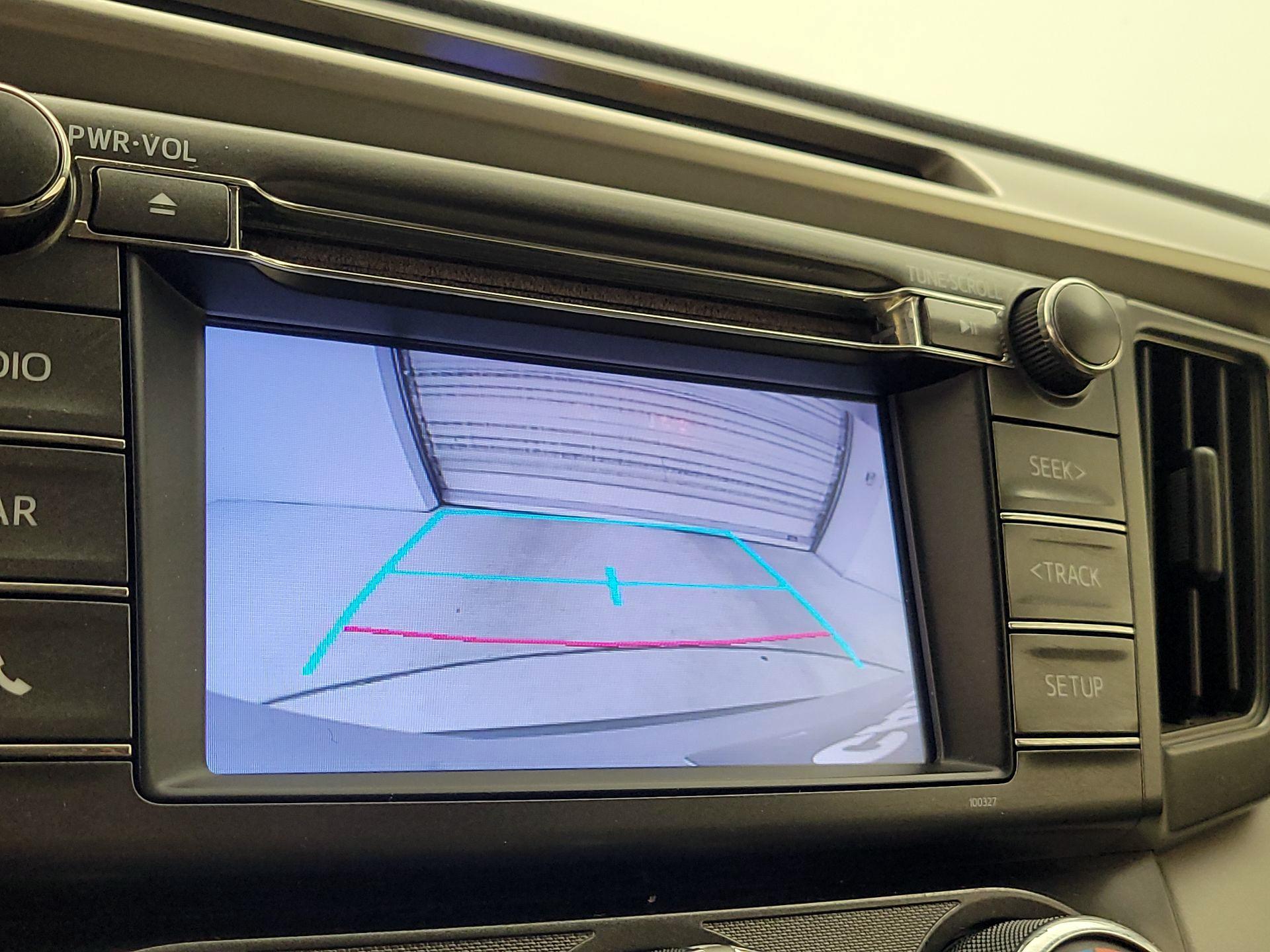 Thumbnail: 2015 Toyota RAV4 - 14