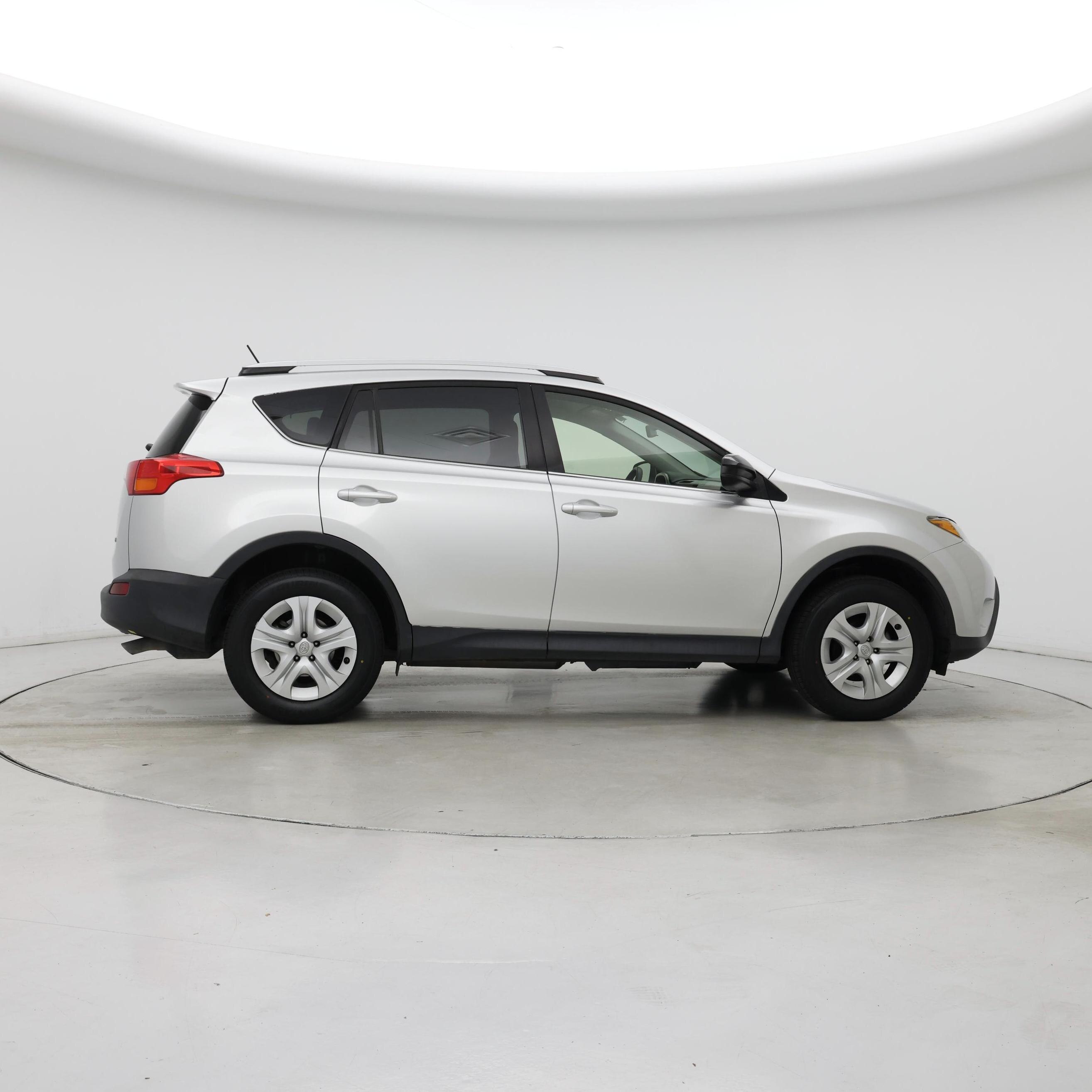 Thumbnail: 2015 Toyota RAV4 - 7
