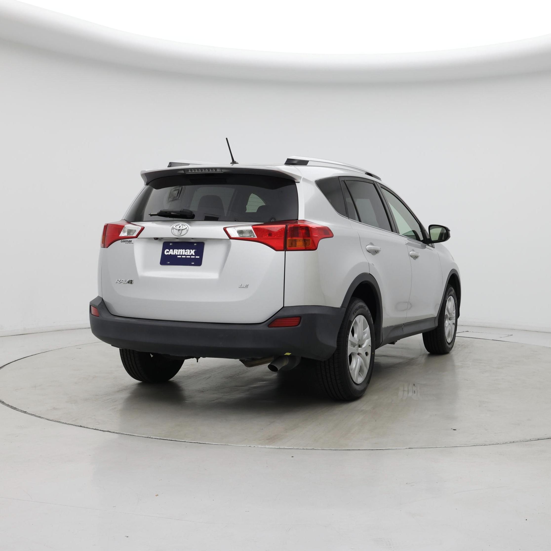Thumbnail: 2015 Toyota RAV4 - 8