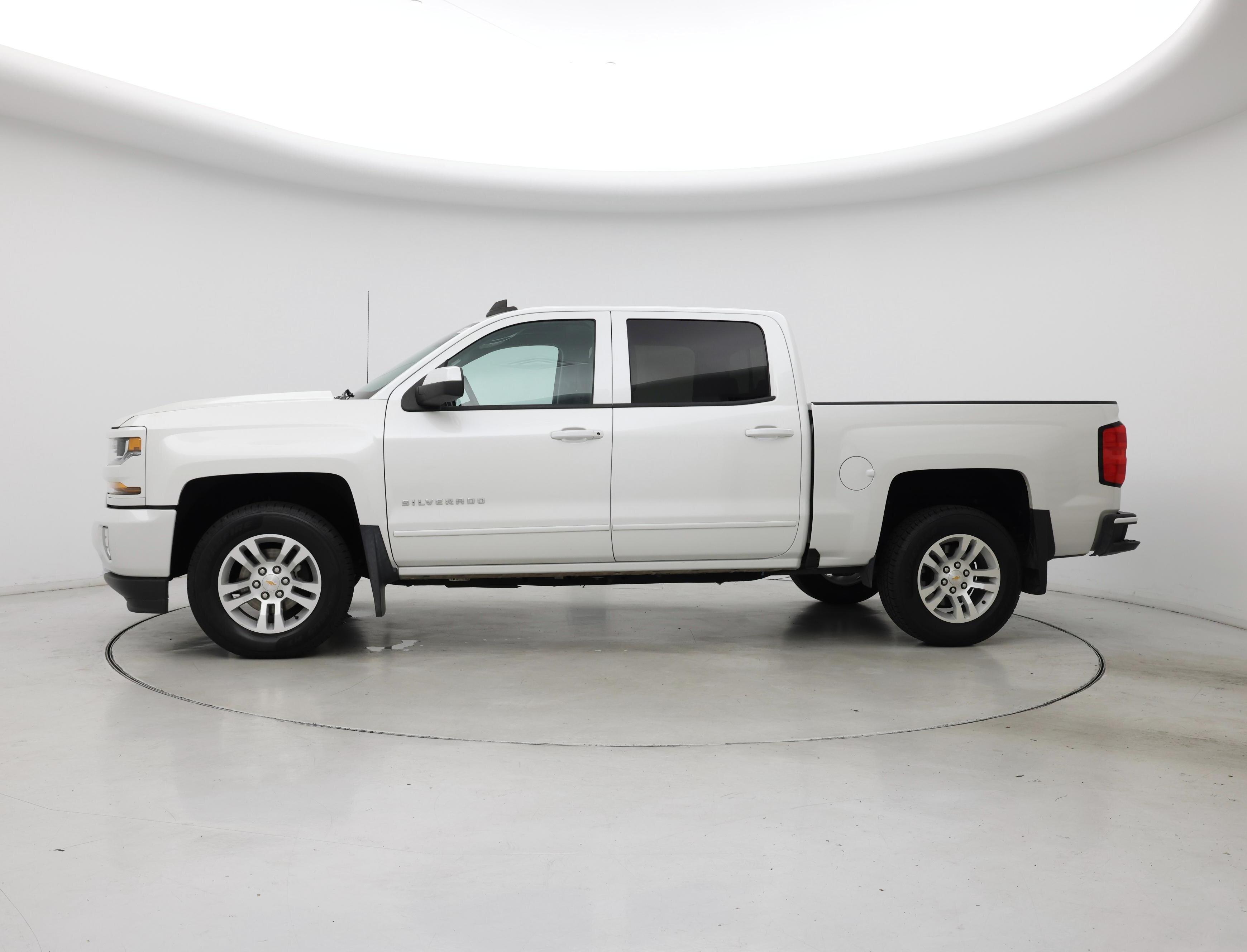Thumbnail: 2016 Chevrolet Silverado 1500 - 3