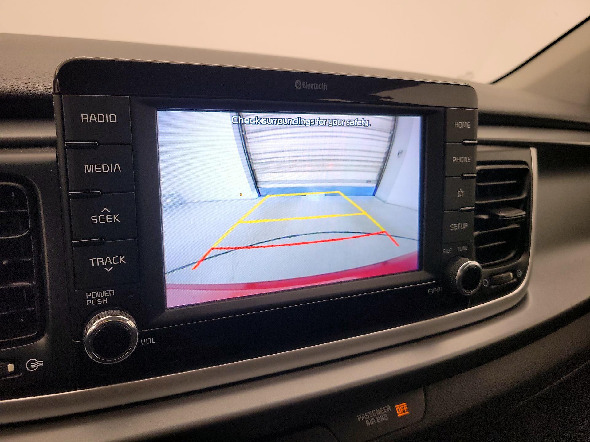 Thumbnail: 2019 Kia Rio - 14