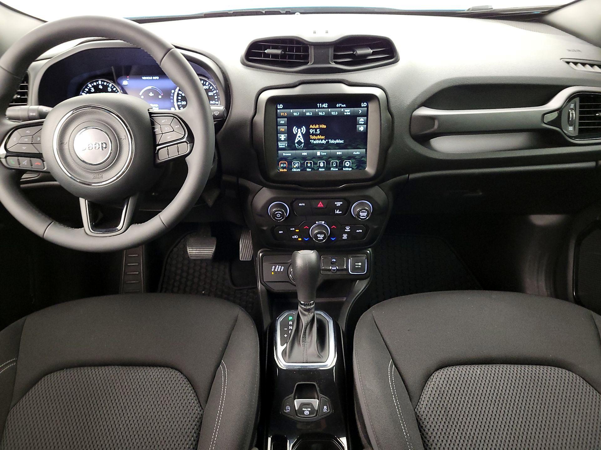 Thumbnail: 2022 Jeep Renegade - 9