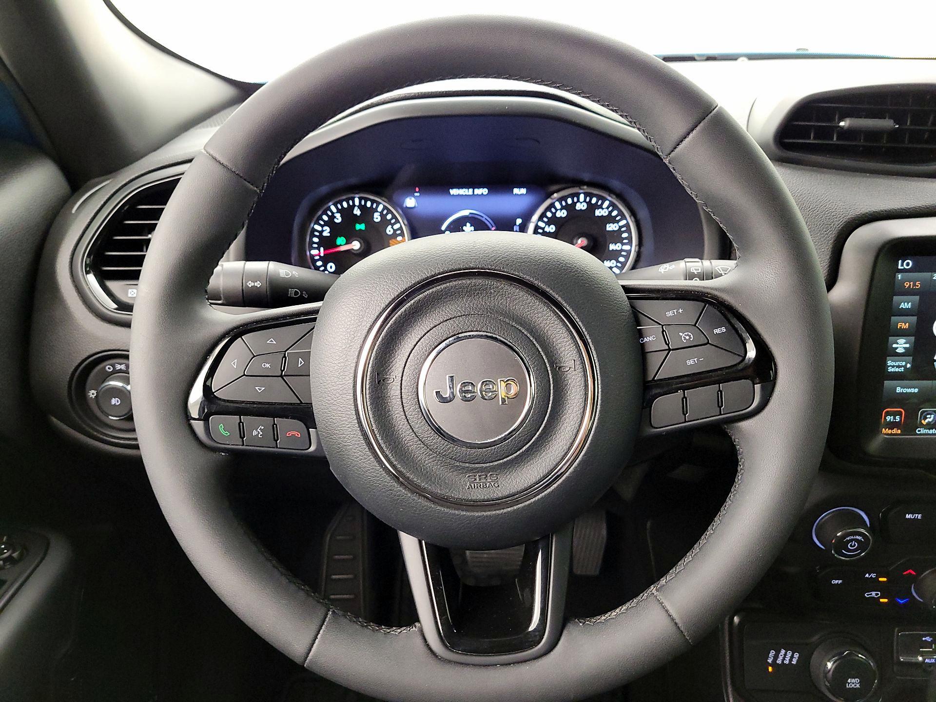 Thumbnail: 2022 Jeep Renegade - 10