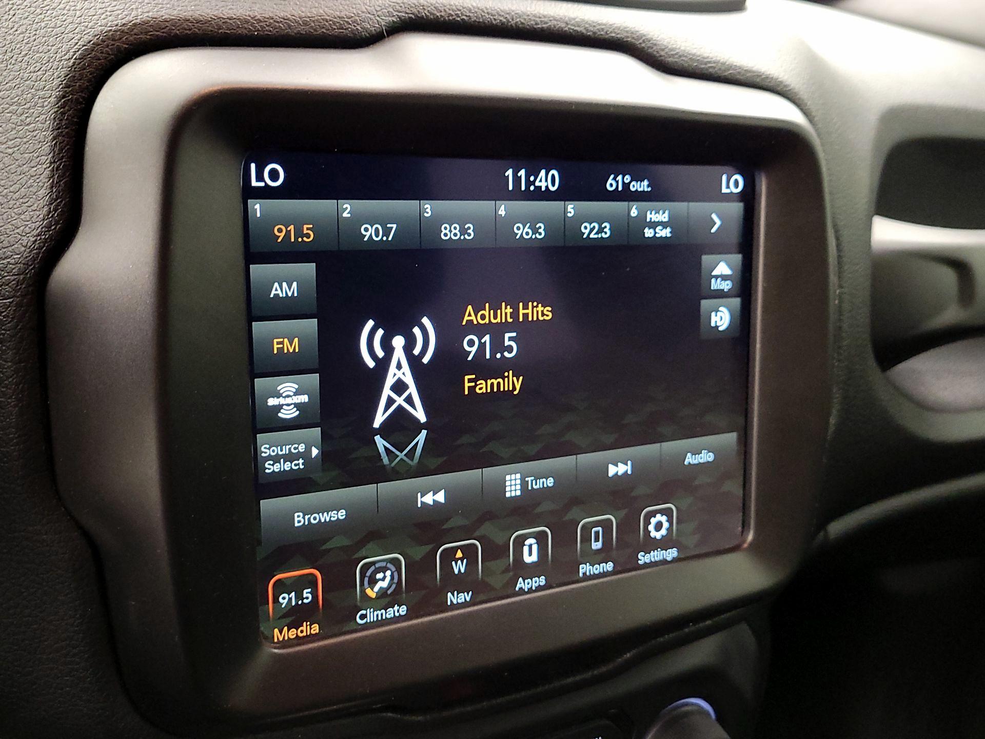 Thumbnail: 2022 Jeep Renegade - 15