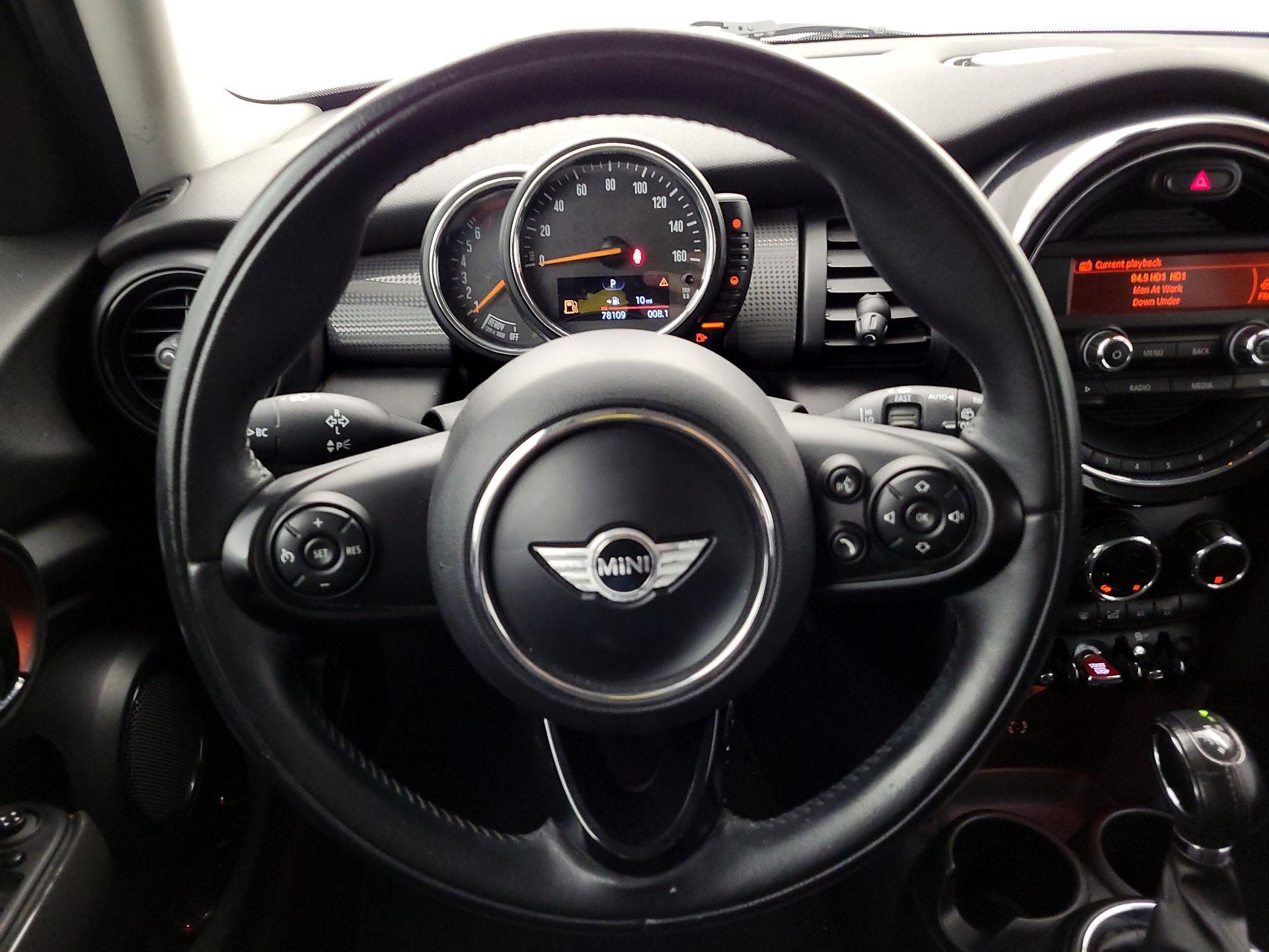 Thumbnail: 2015 MINI Cooper Hardtop - 10