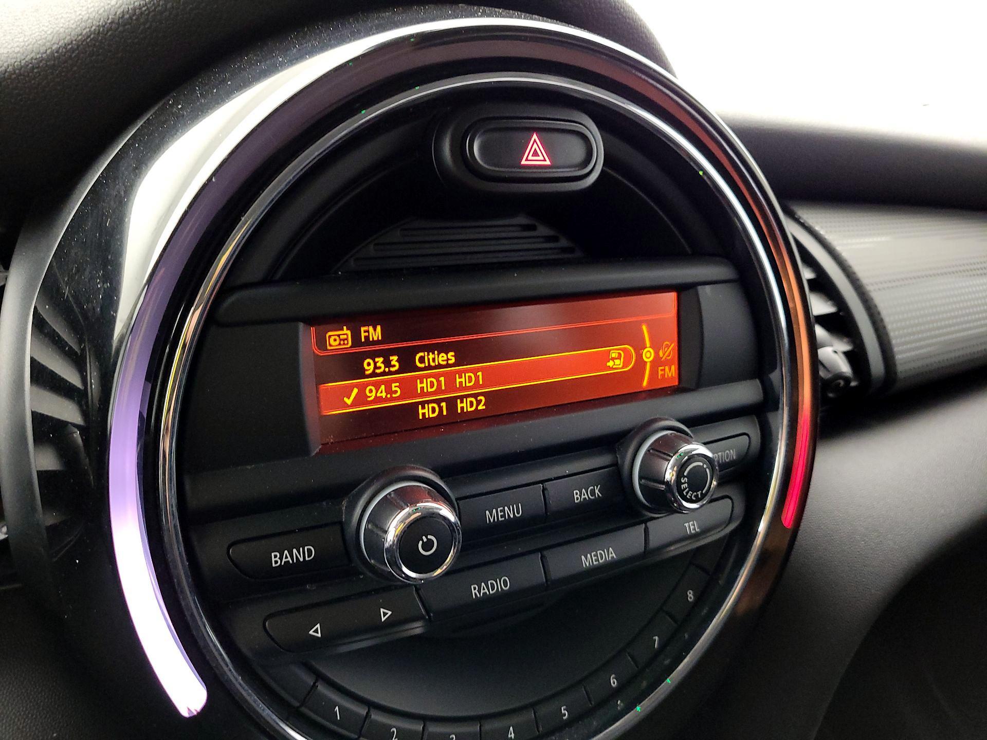 Thumbnail: 2015 MINI Cooper Hardtop - 14