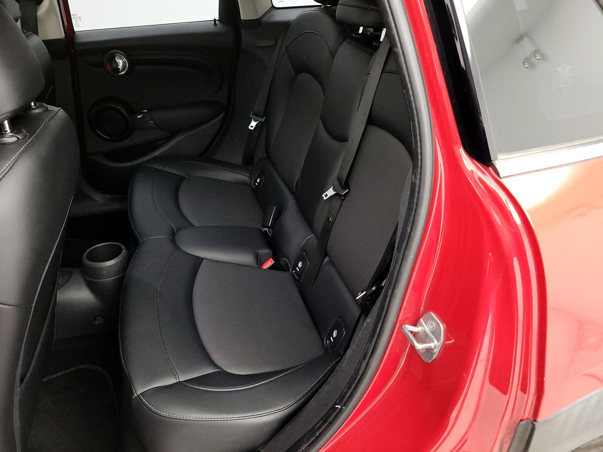 Thumbnail: 2015 MINI Cooper Hardtop - 18