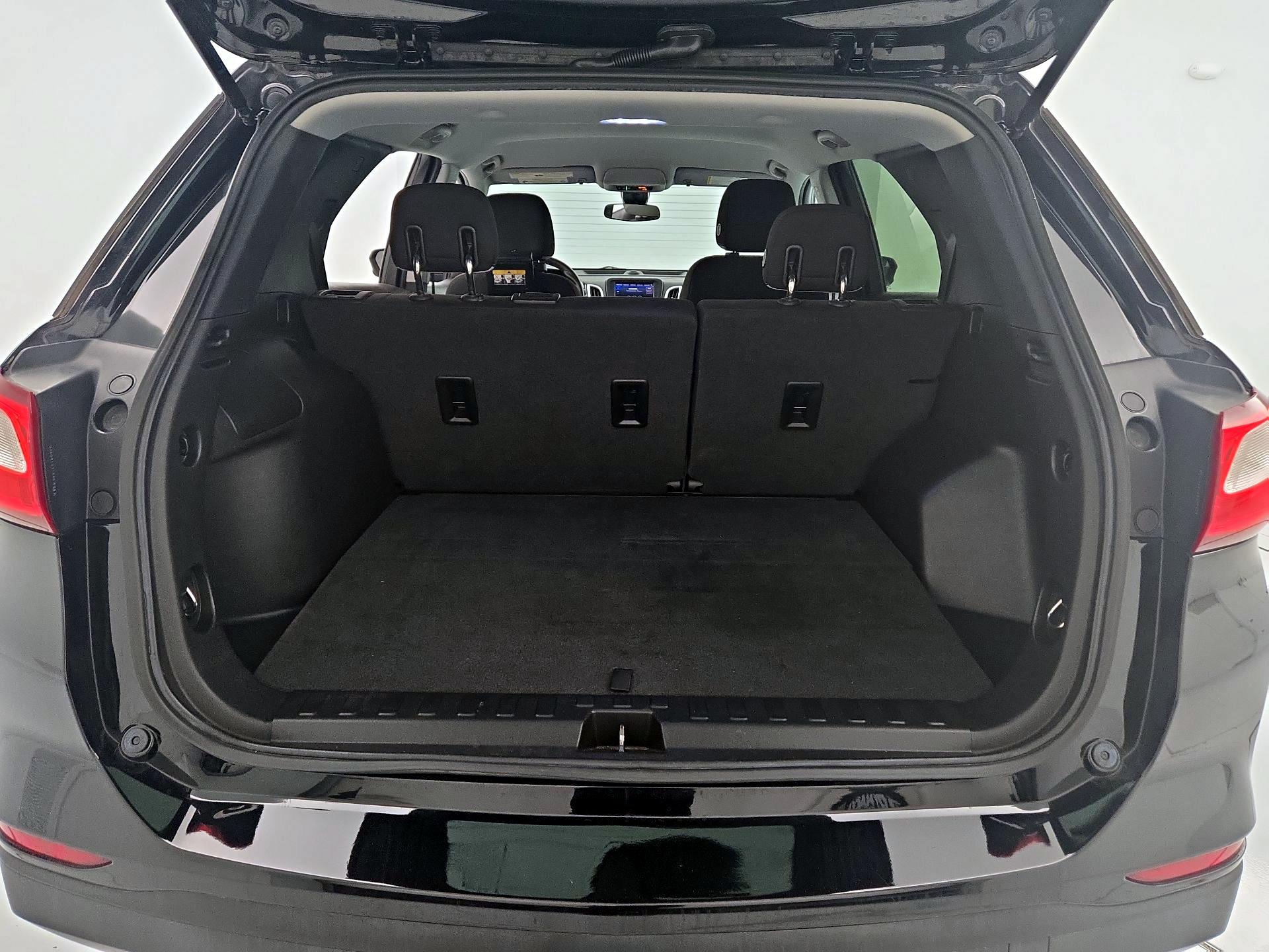 Thumbnail: 2020 Chevrolet Equinox - 20