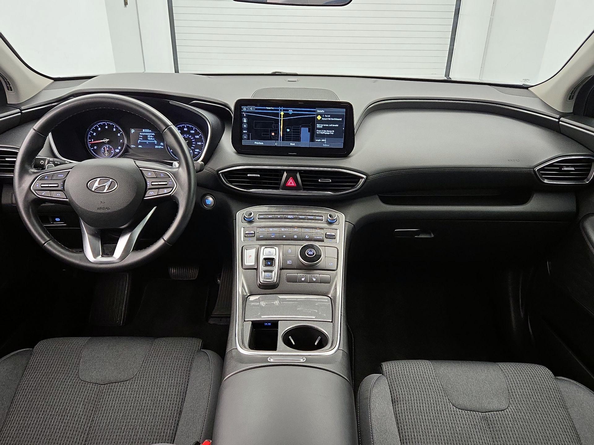 Thumbnail: 2023 Hyundai Santa Fe - 9
