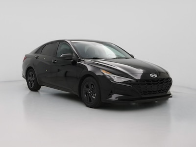 Black 2022 Hyundai Elantra SEL