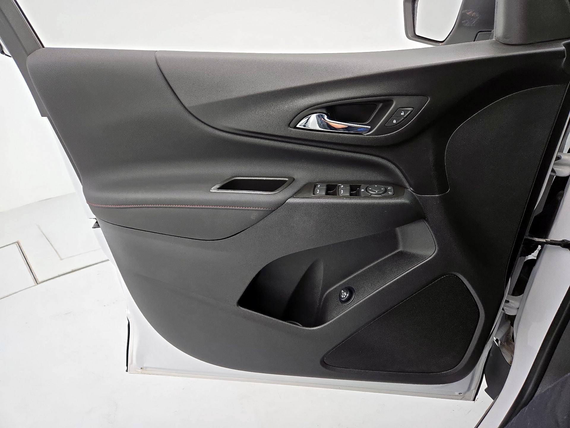 Thumbnail: 2023 Chevrolet Equinox - 12