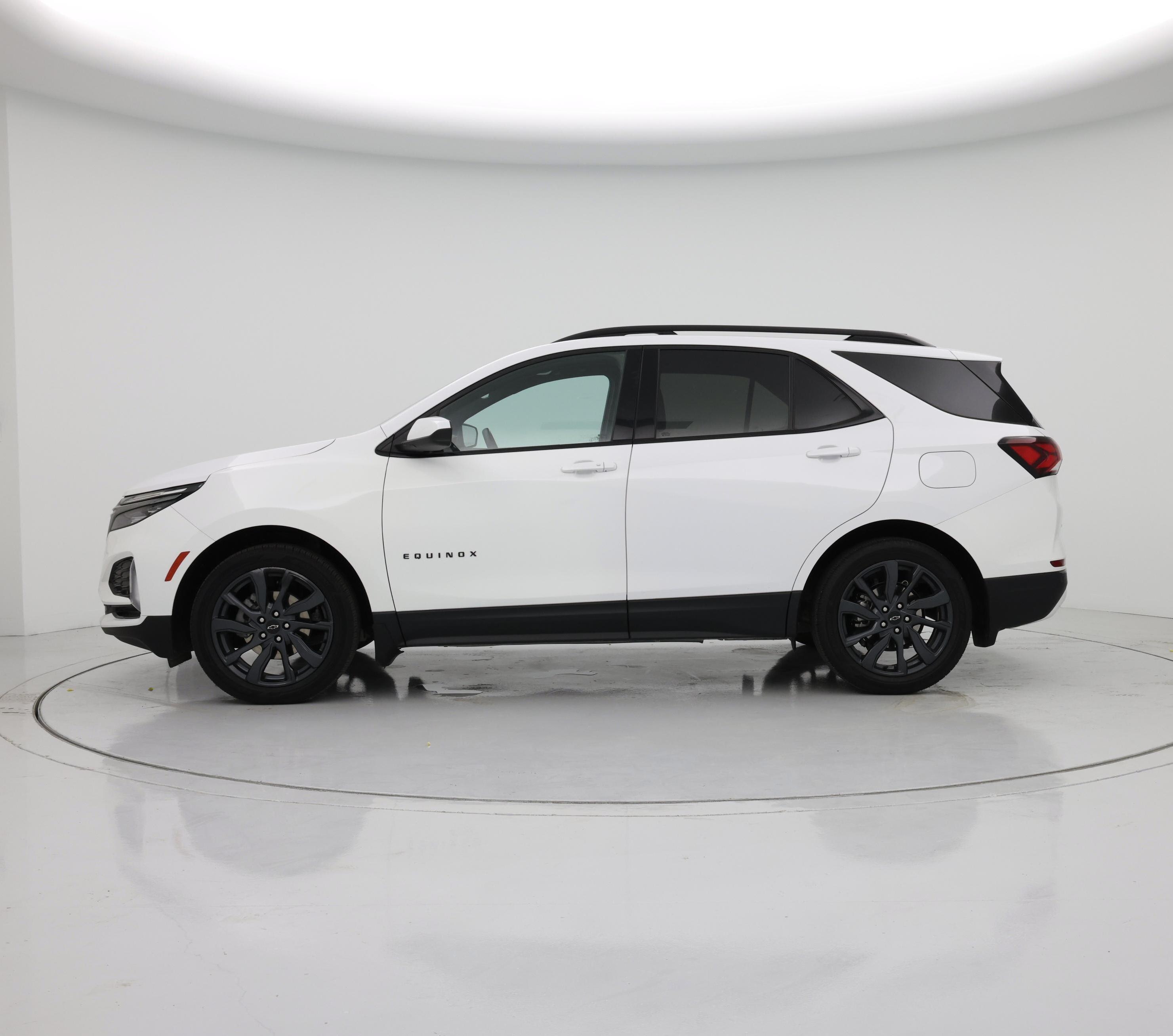 Thumbnail: 2023 Chevrolet Equinox - 3