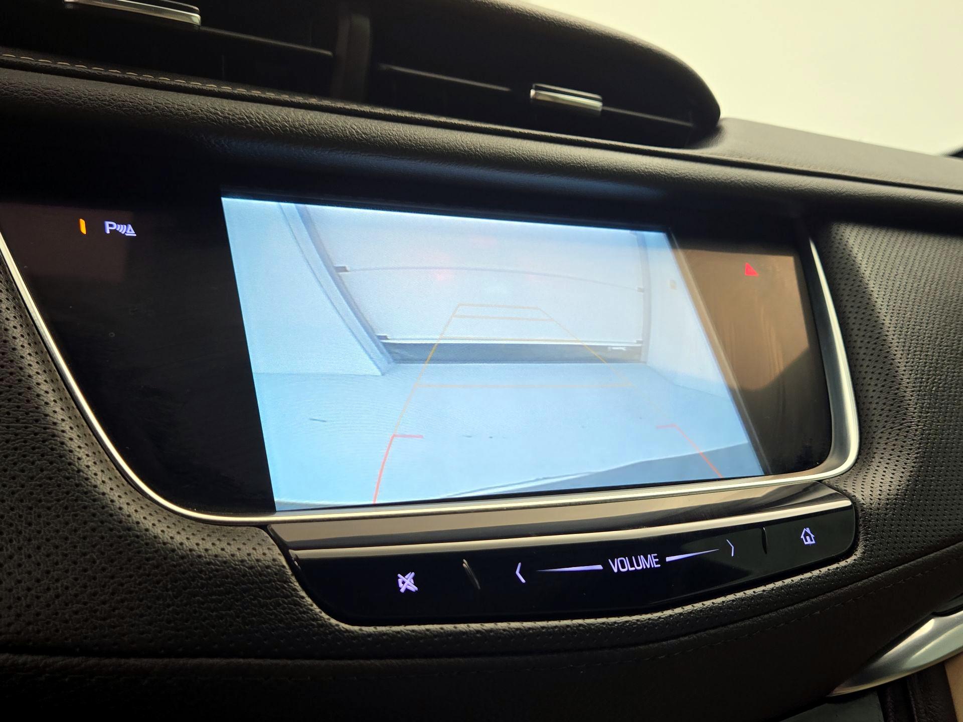 Thumbnail: 2019 Cadillac XT5 - 14